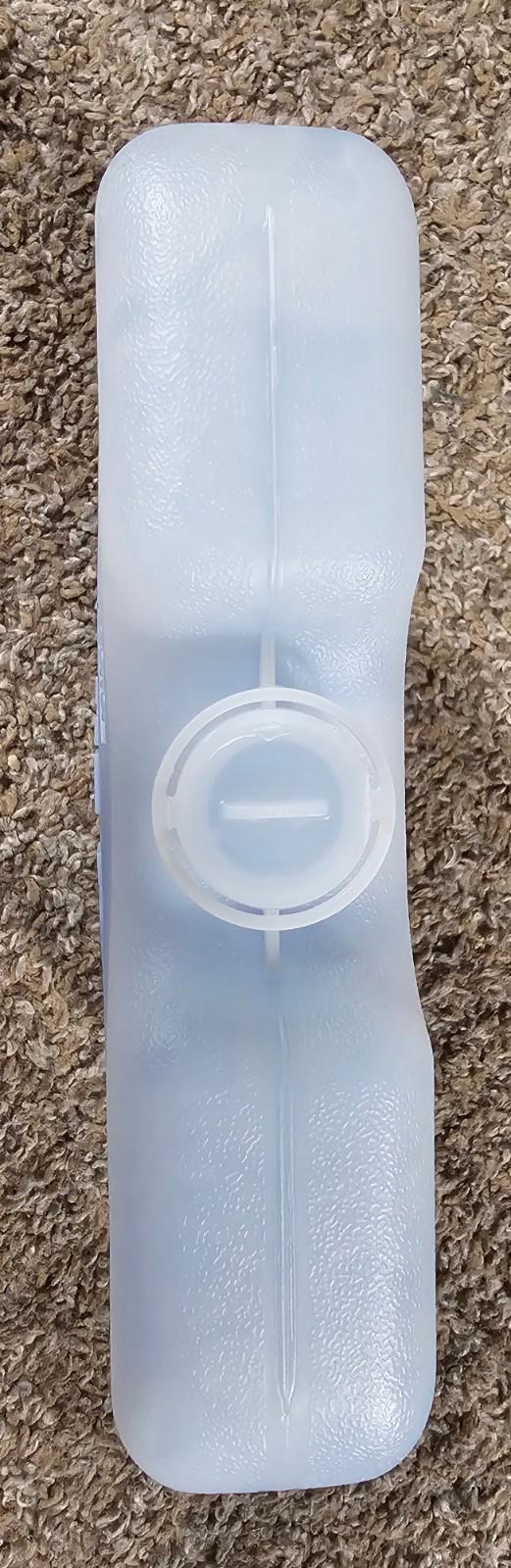 Rubbermaid The Original Blue Ice Pack Weekender Reusable 1034
