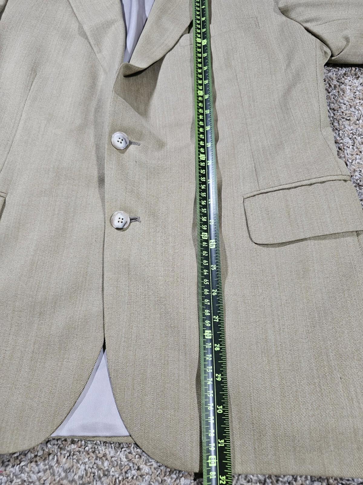 Hand Tailored Tom James Innocenti Oro tan suit APPROX C44W35