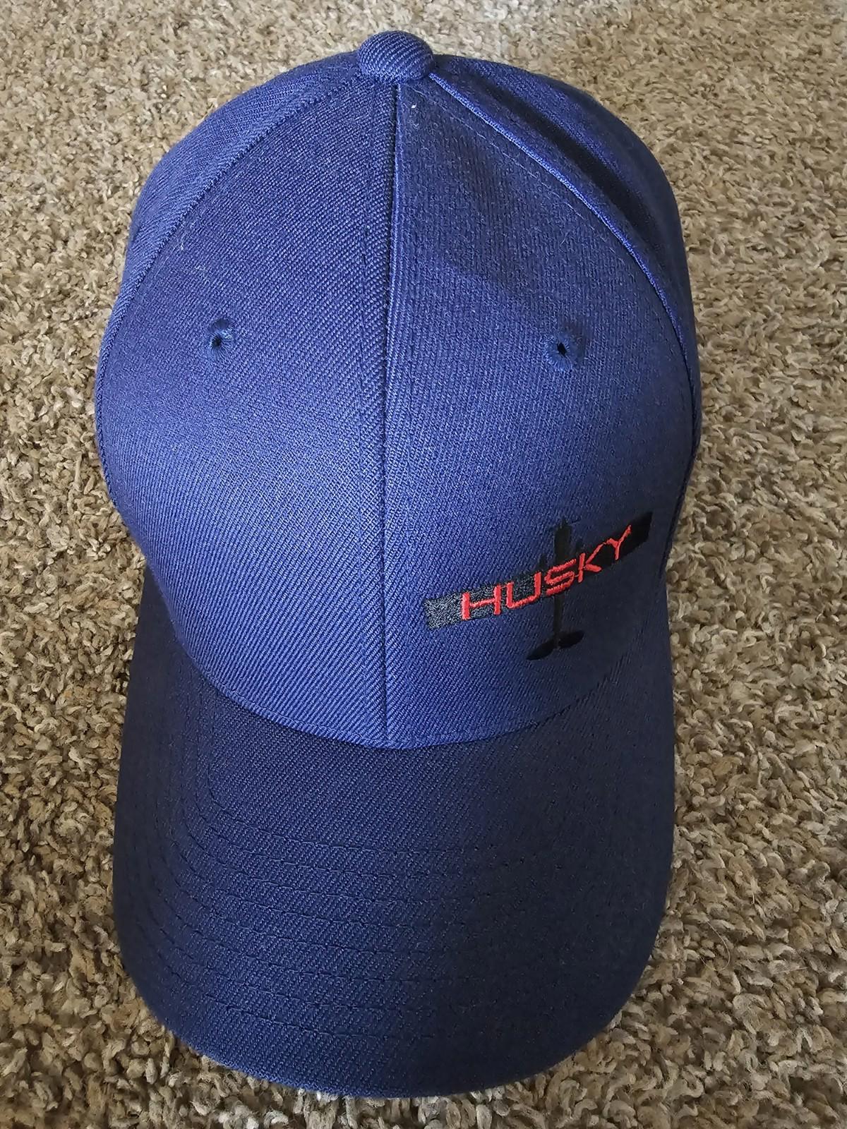 HUSKY plane handcrafted WY USA L-XL Yupoong Flexfit hat Blue