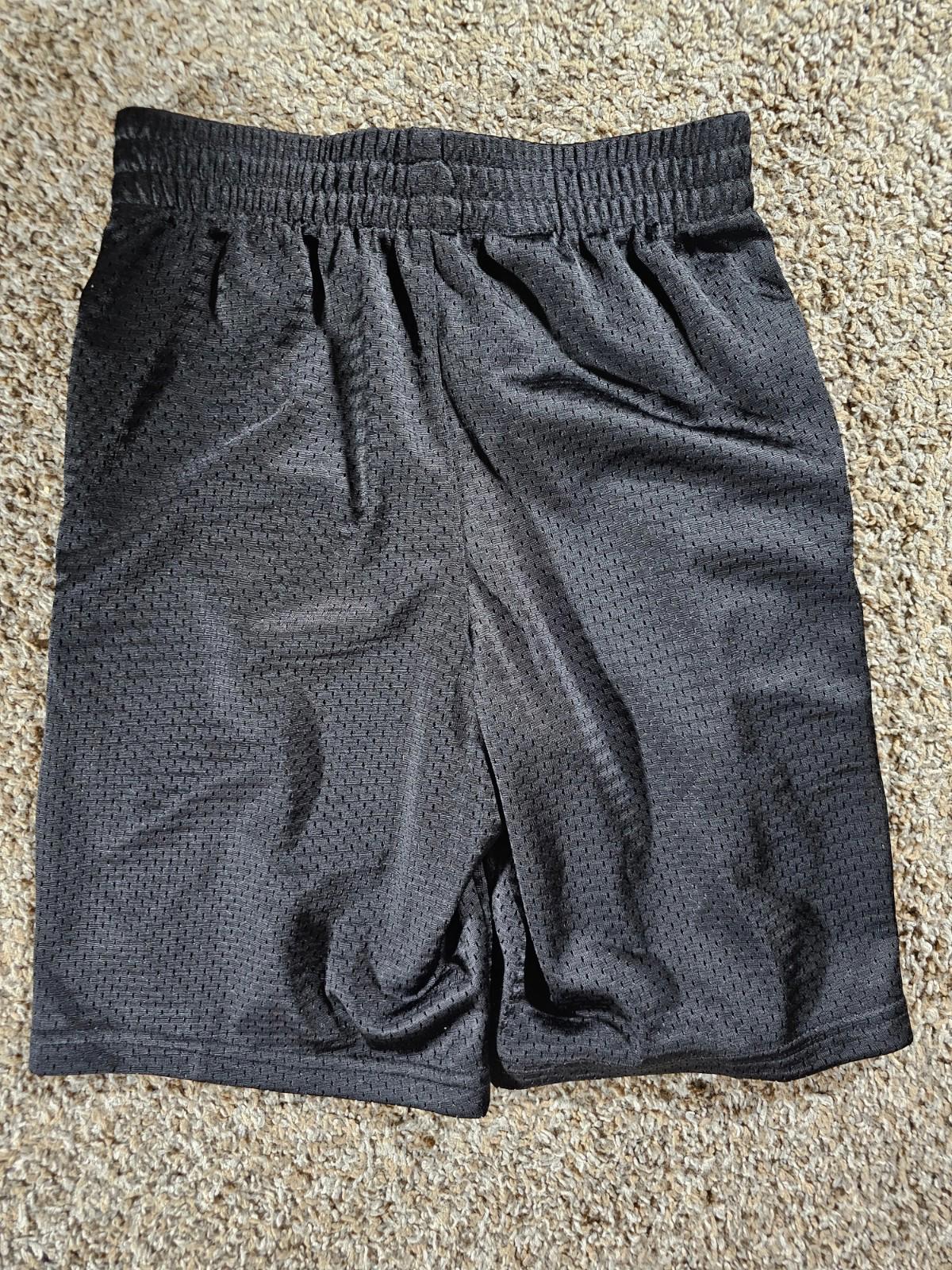 Champion Black Mesh Kids M shorts
