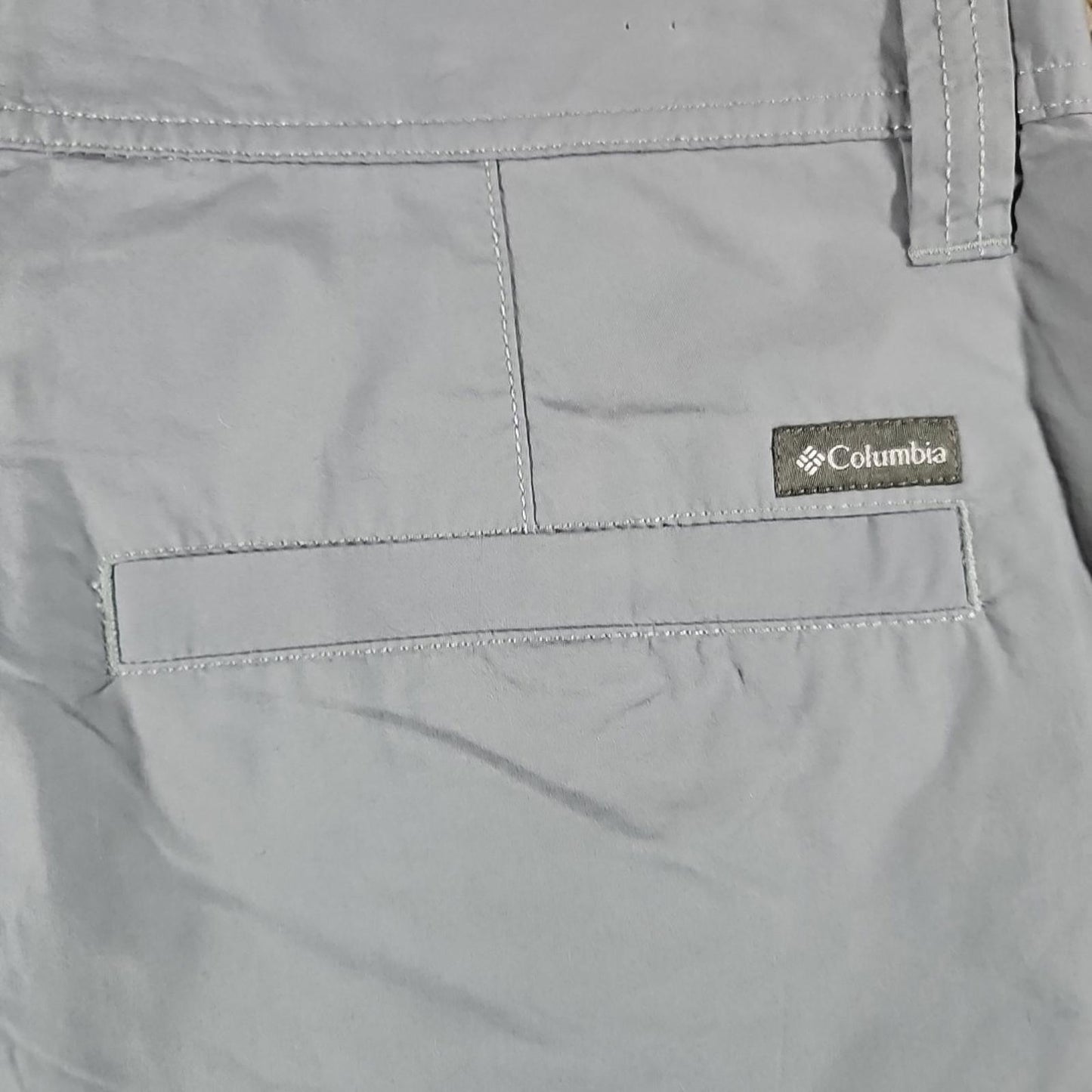 COLUMBIA Shorts Mens Size 36W 10L Gray Cargo Flat Front