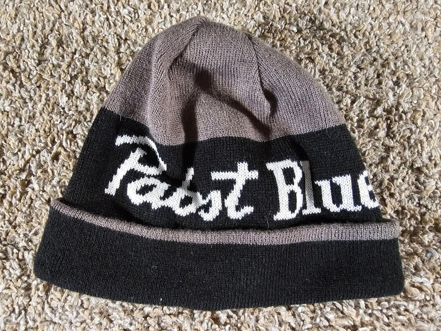 Pabst Blue Ribbon winter hat beanie 100% ACRYLIC