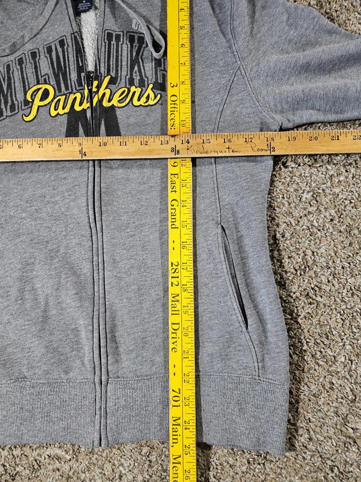 UWM Milwaukee Panthers Adult M Gray Hoodie Wisconsin