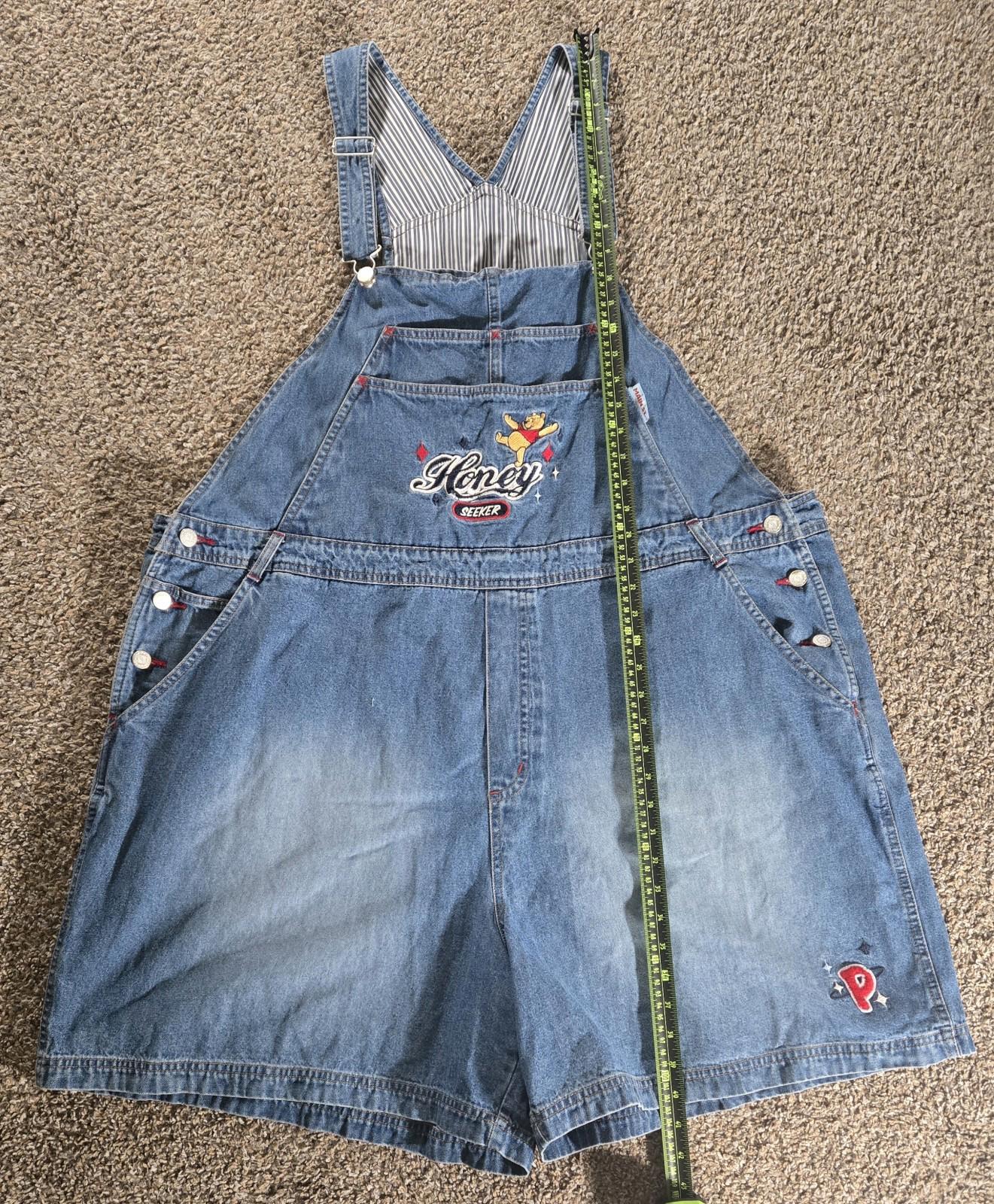 Winnie The Poo "Honey Seeker" Main Street Disney Bib 26W/28W