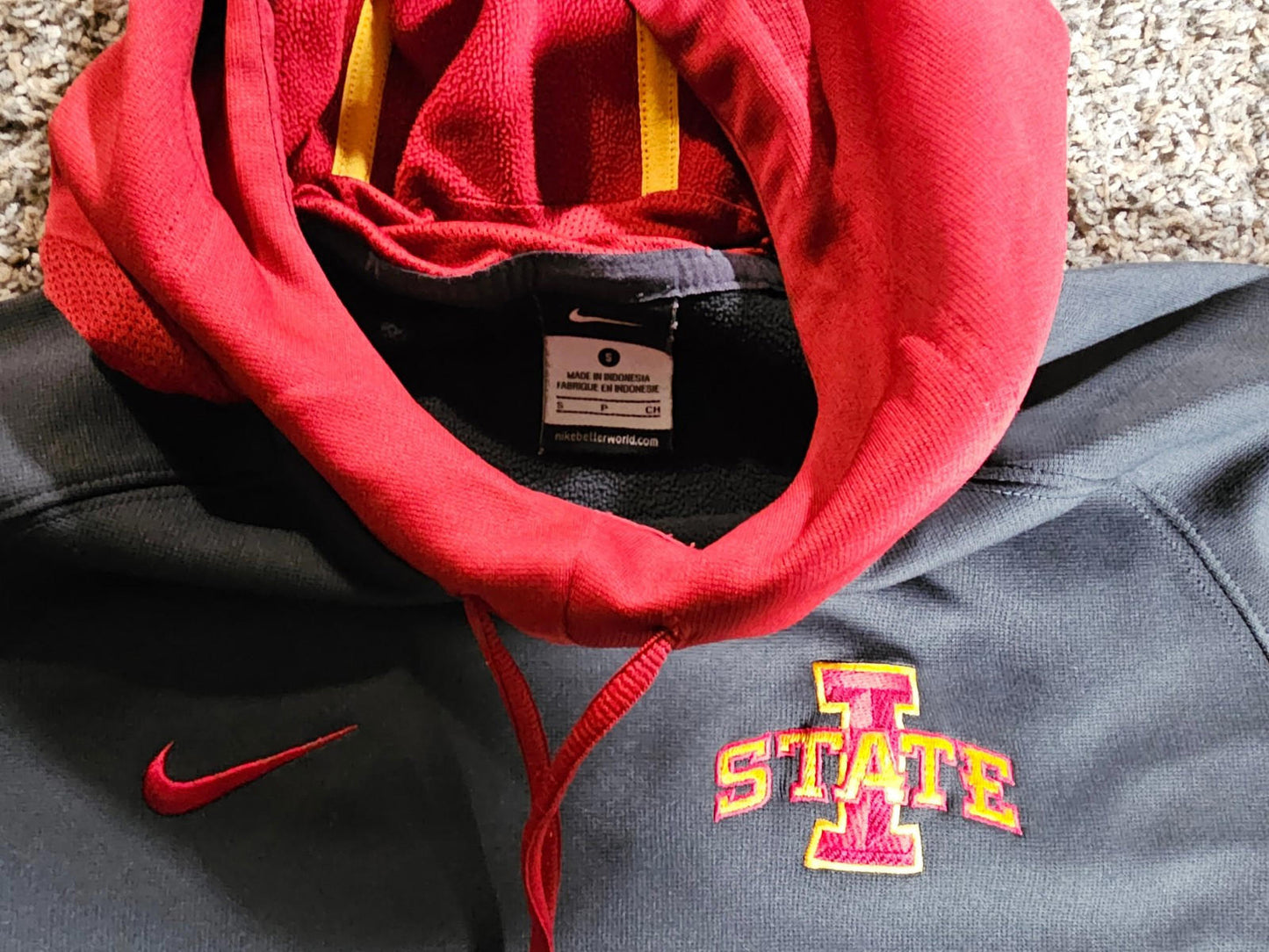 Nike mens small Hoodie Iowa State