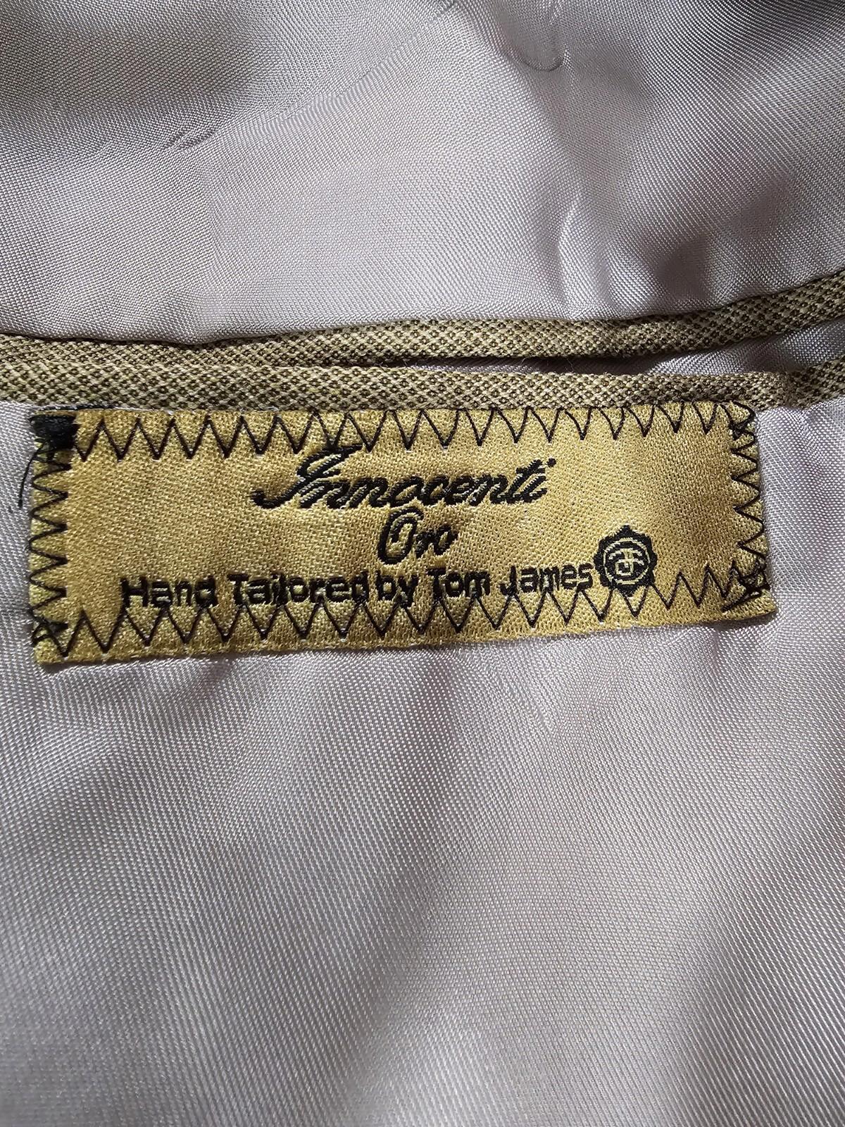 Hand Tailored Tom James Innocenti Oro tan suit APPROX C44W35