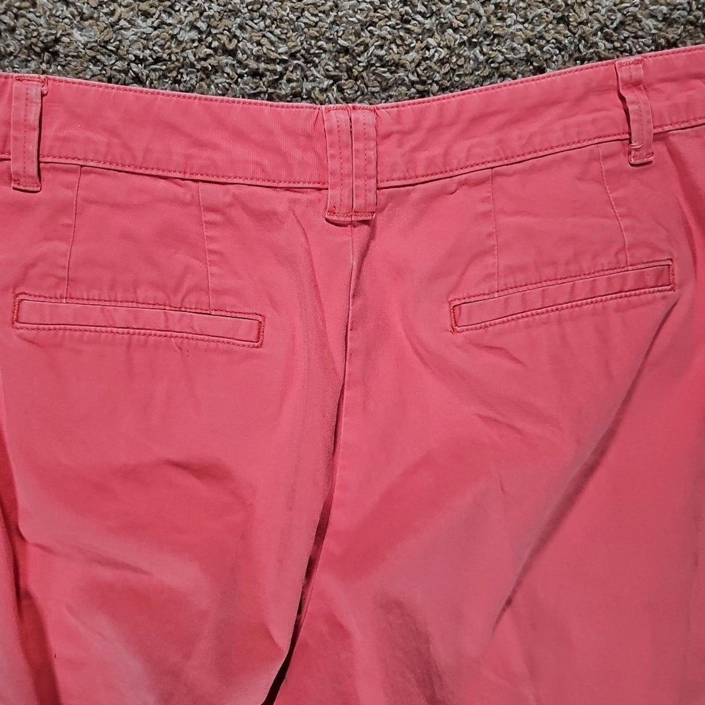 LEE Just Below The Waist Pink Capri Pants