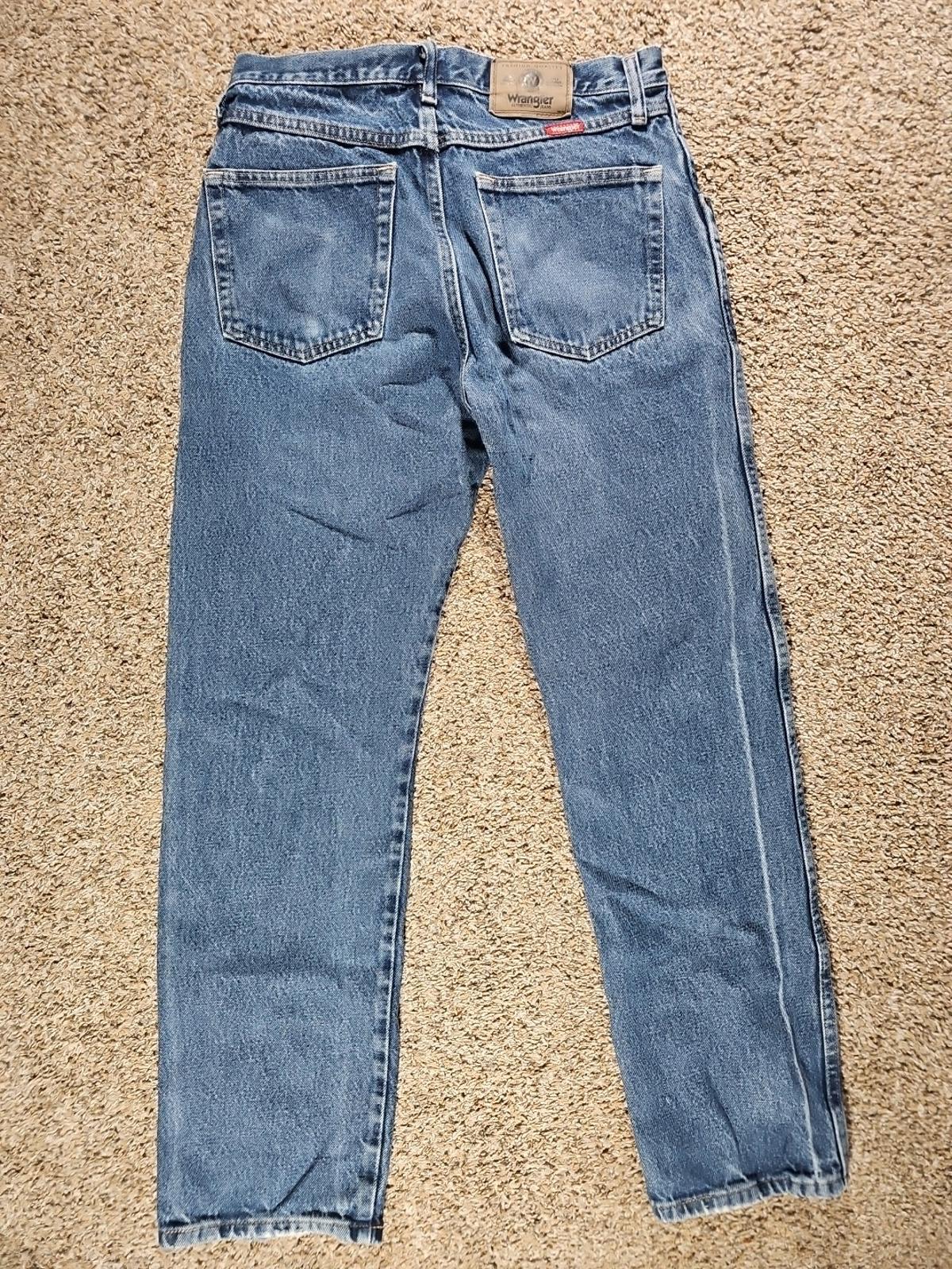 Wrangler 32x32 Straight Leg Jeans