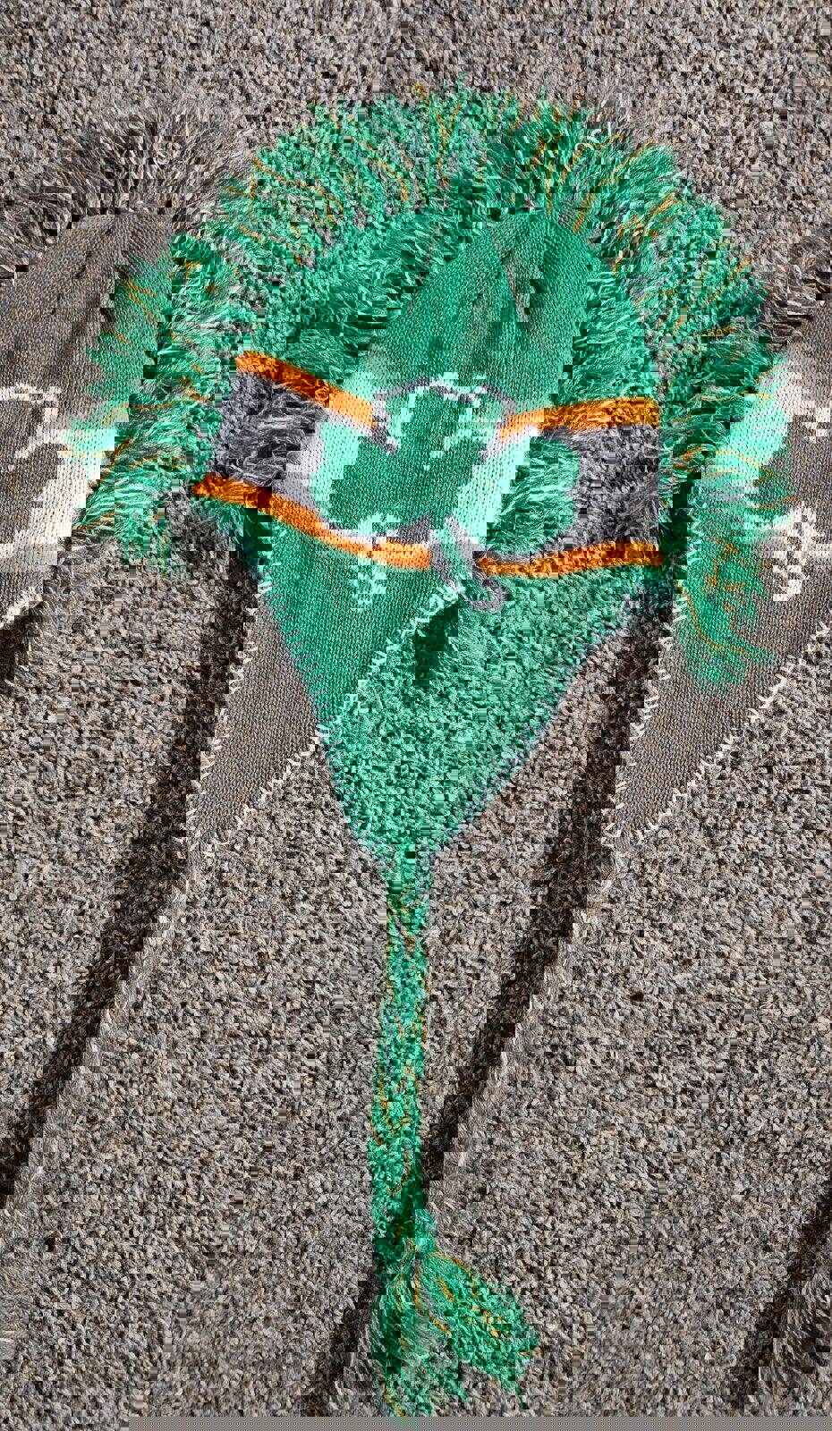 ss-mohkn irish Clover tassle Mohawk beanie