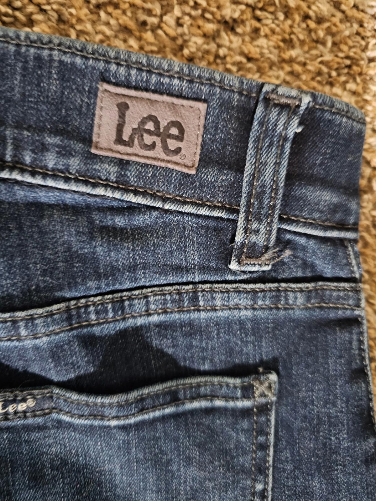 lee flex motion pants Regular Fit straight leg 2 Medium NWT Jeans