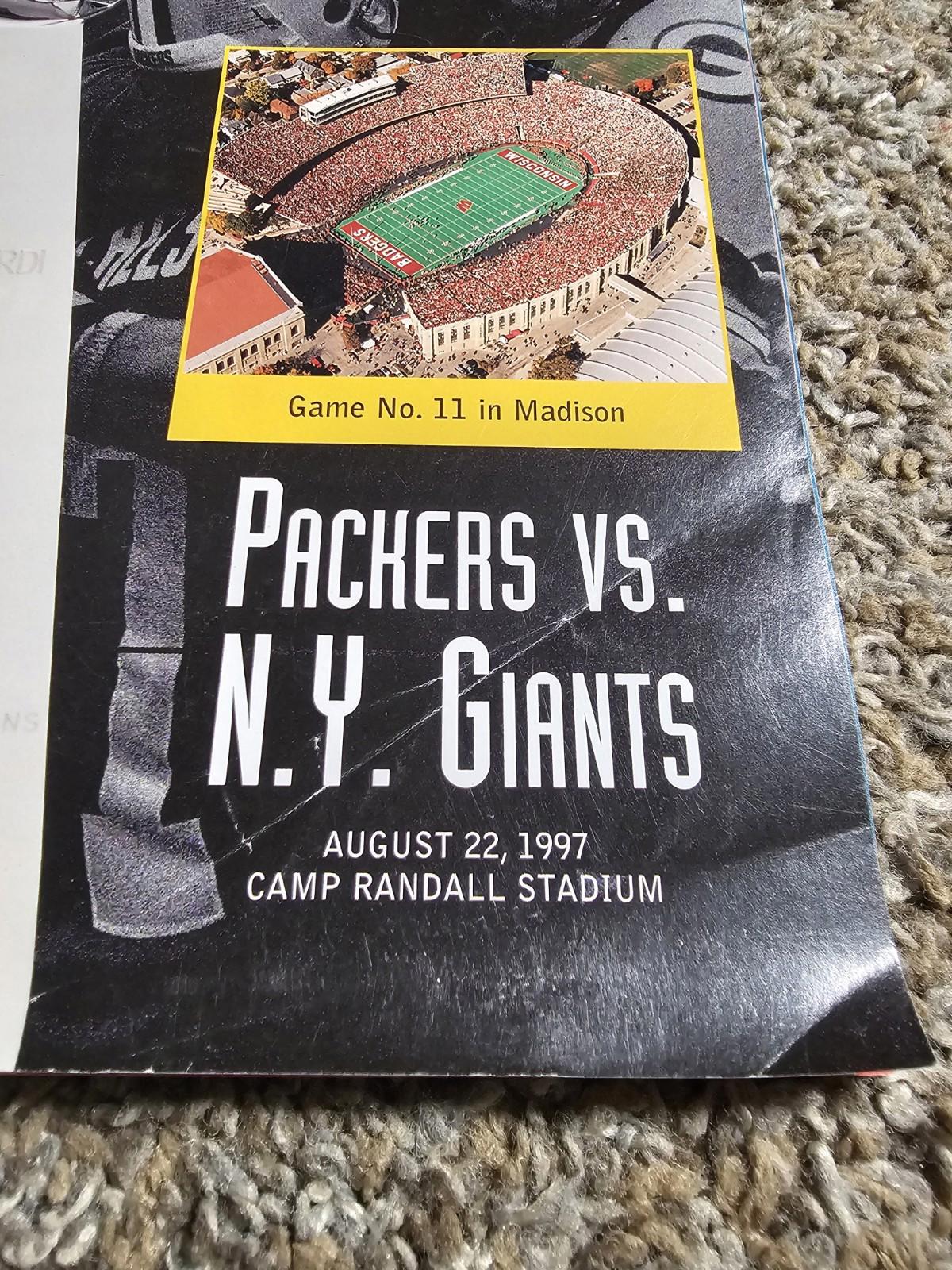 1997 GREEN BAY PACKERS NFL PROGRAM vs. NEW YORK GIANTS Camp Randall Madison WI