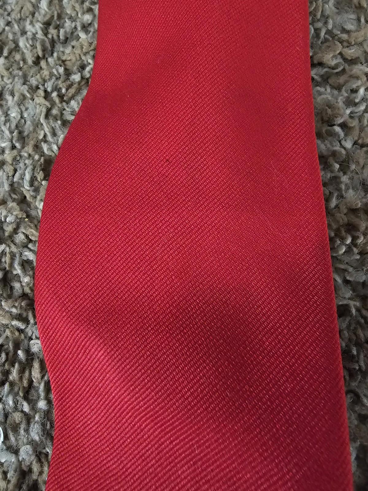 chapmans red Embroidered UW WI bucky badgers necktie vintage