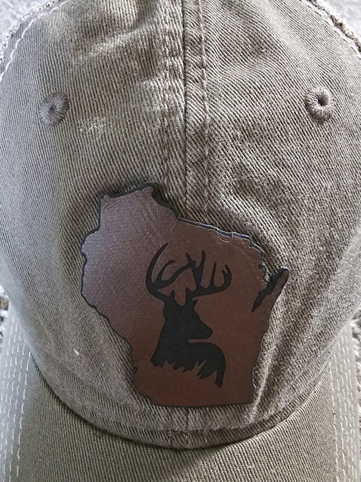 Wisconsin Buck deer DISTRICT mesh snapback trucker hat
