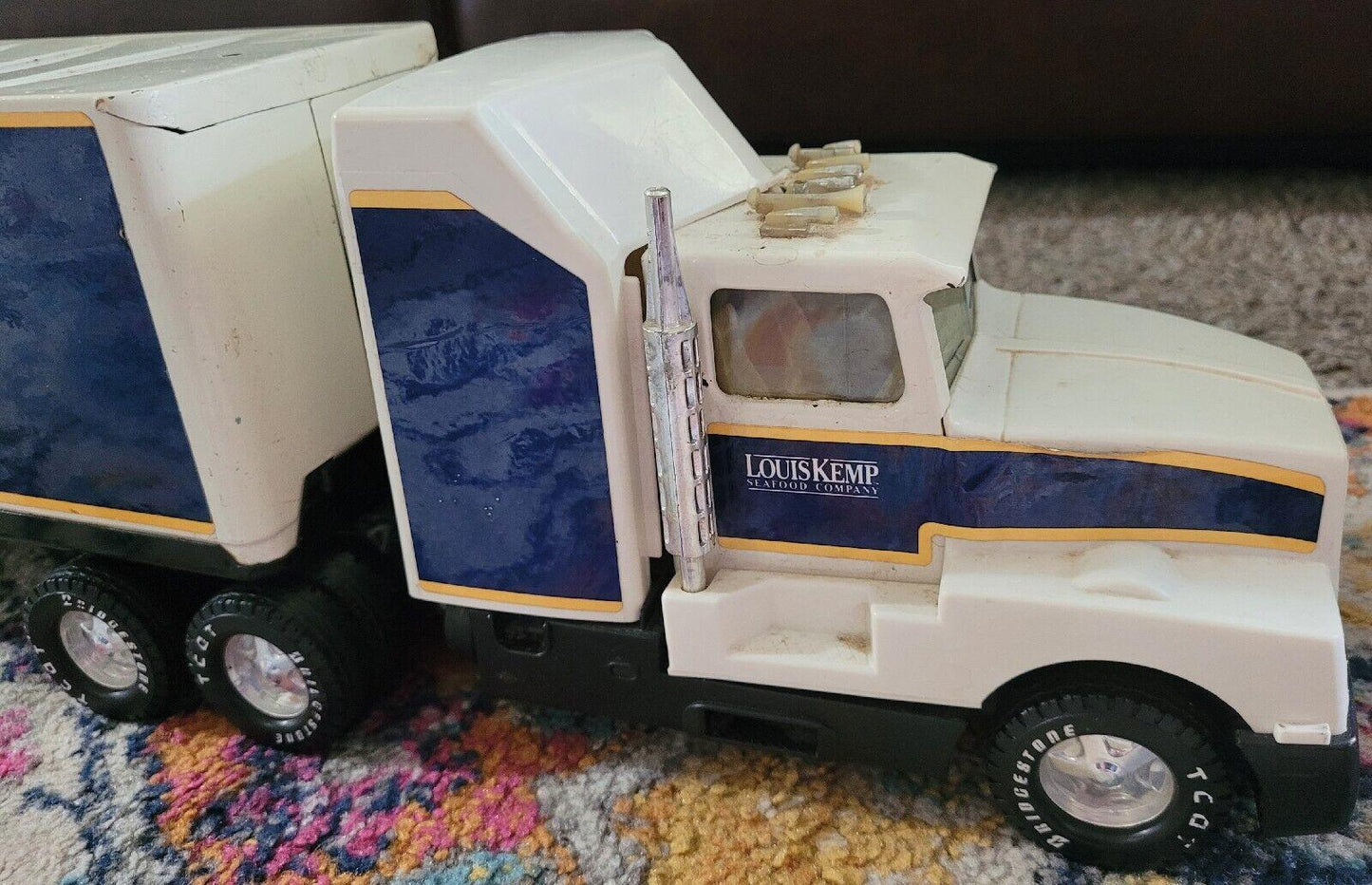 Vintage 25" NYLINT Louis Kemp Seafood Company toy semi truck EUC 4 Age USA MADE