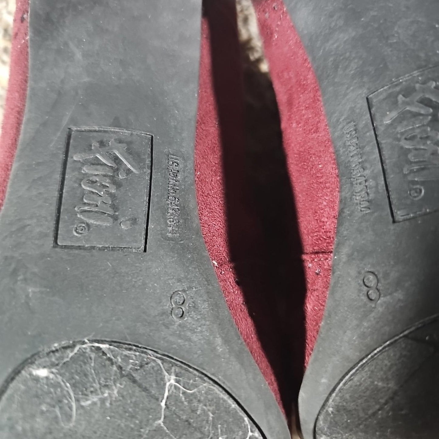 fioni Burgundy wingtip heels sz 8