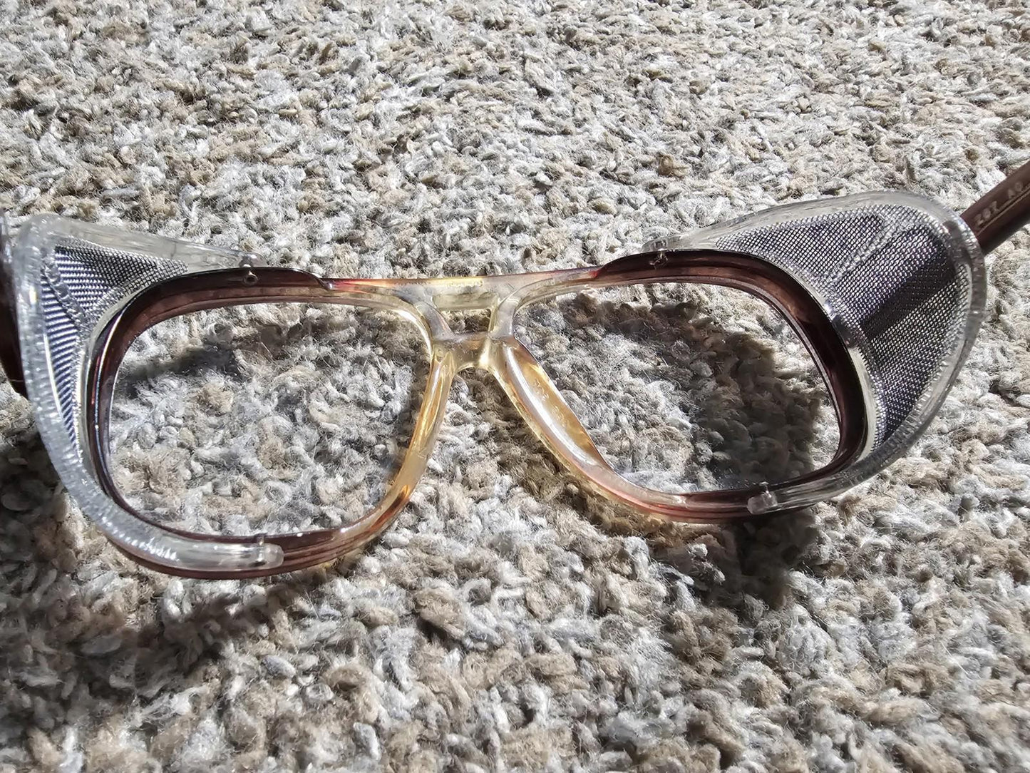 AO Safety F6000 VTG Standard Medium Z87 Pilot Safety Glasses Wire Mesh Shields