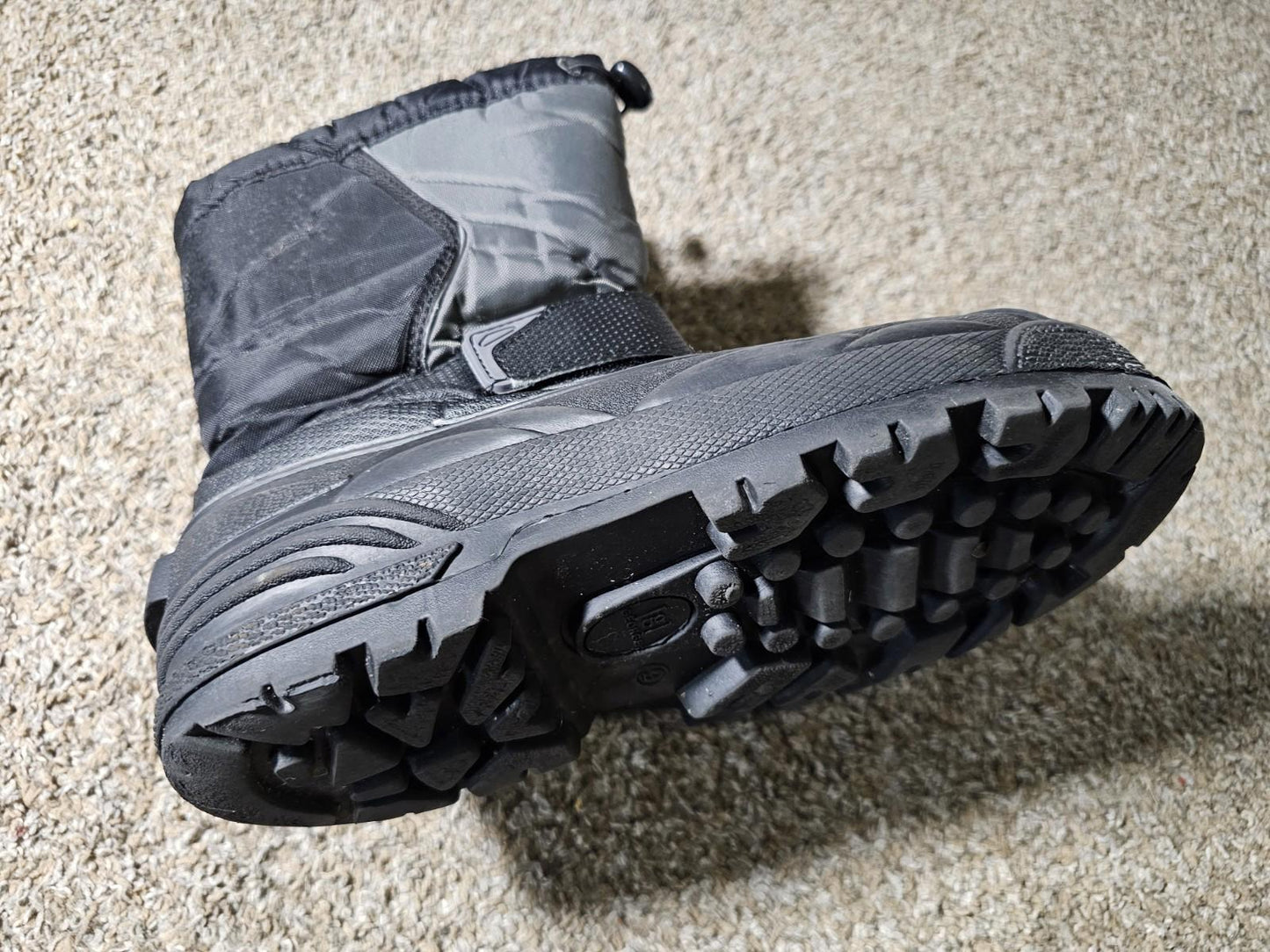 George Mens Winter Boots Size 9 Skid Resistant Weather Rated