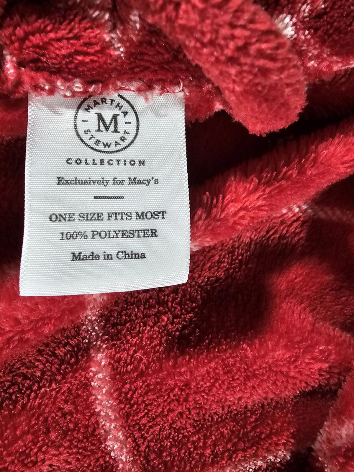 MARTHA STEWART PLUSH COMFORT ROBE M RED PLAID For Macy's