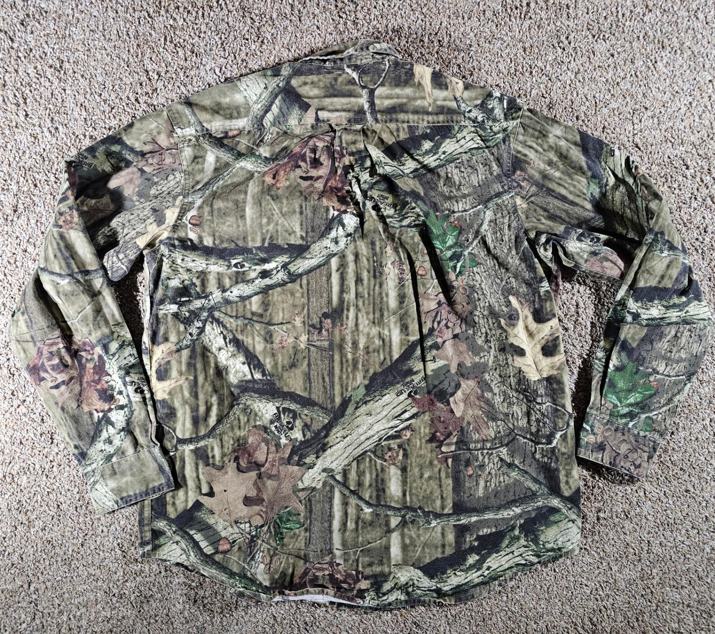 MossyOak Camo Mens L 42/44 Break Up Infinity Button Up Shirt