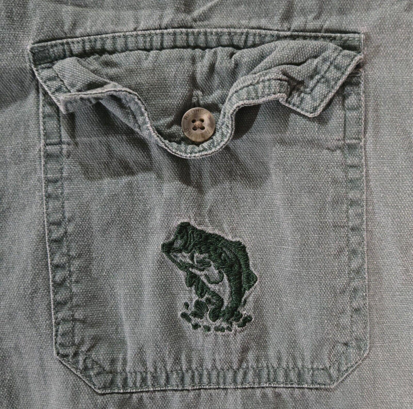 Red Head Brand Button Up Collared Shirt Bass On Pocket XLT