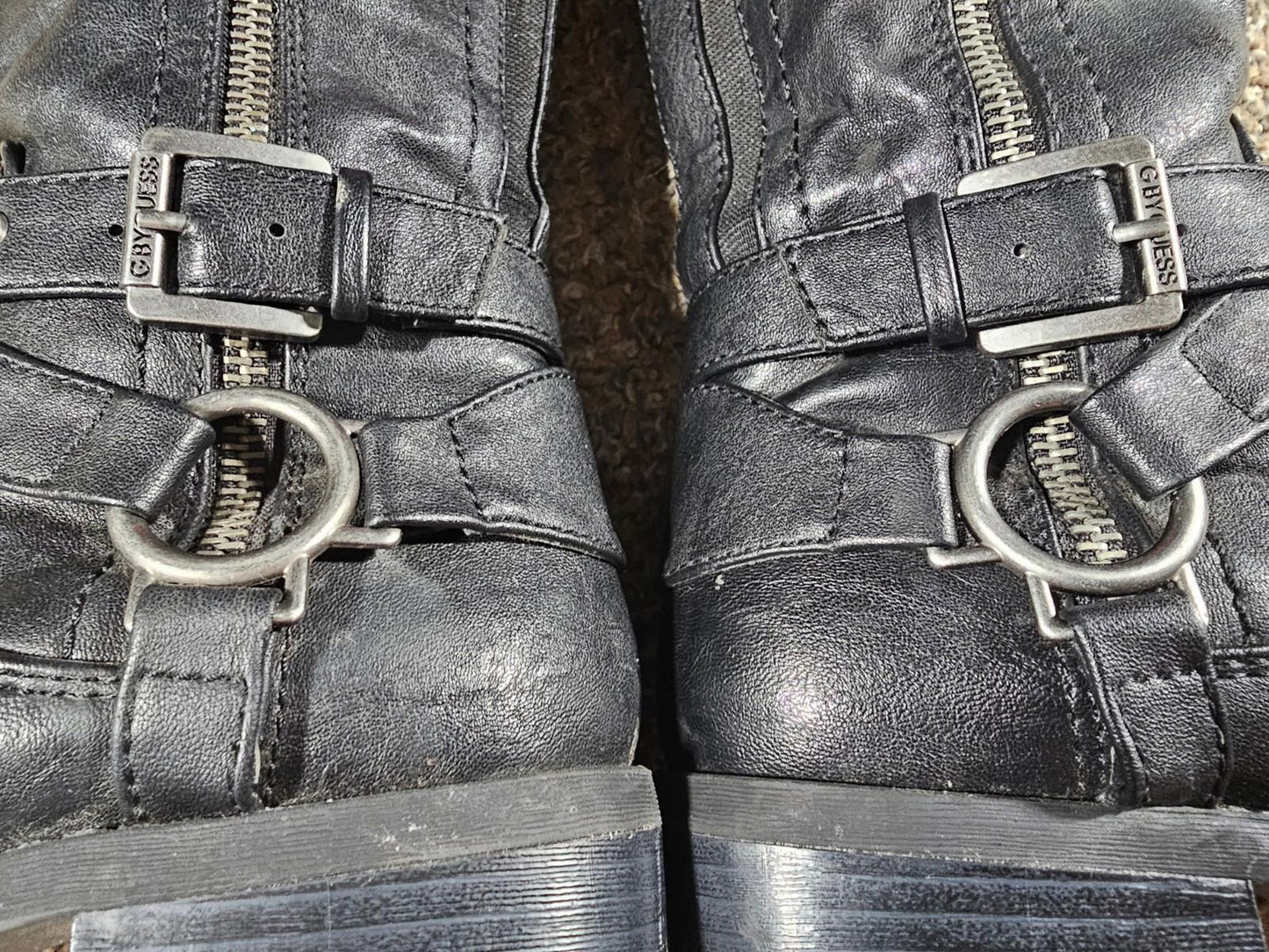 G x GUESS Womens Zipper Side Riding Boots Buckle Accent 6.5M