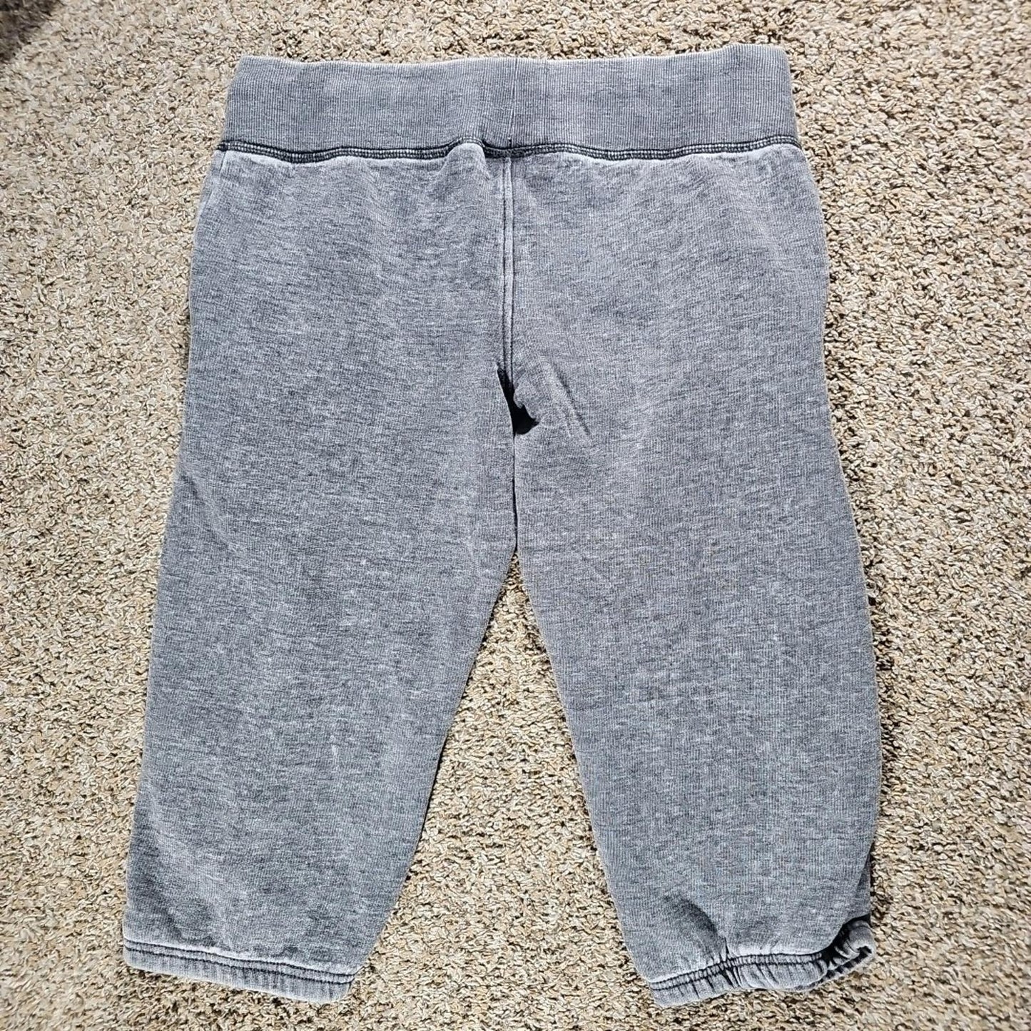 Pigeon Forge XL Capri Sweatpants