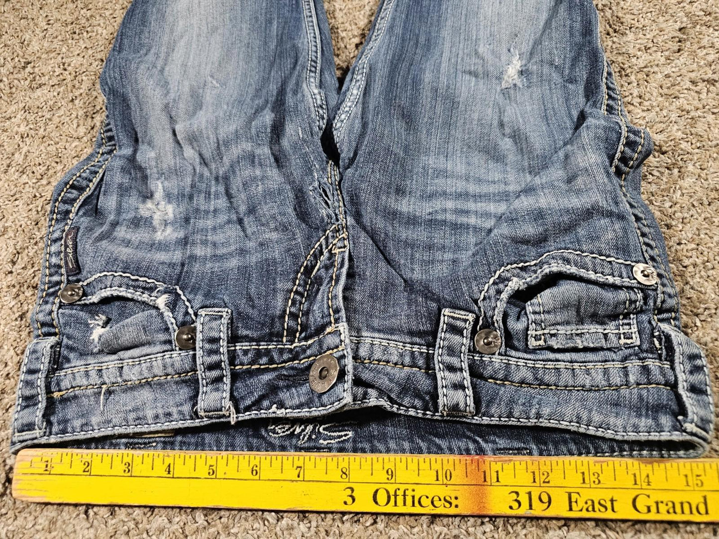 Silver Jeans Mckenzie Slim bootcut Womens 30x34 Flap Pockets