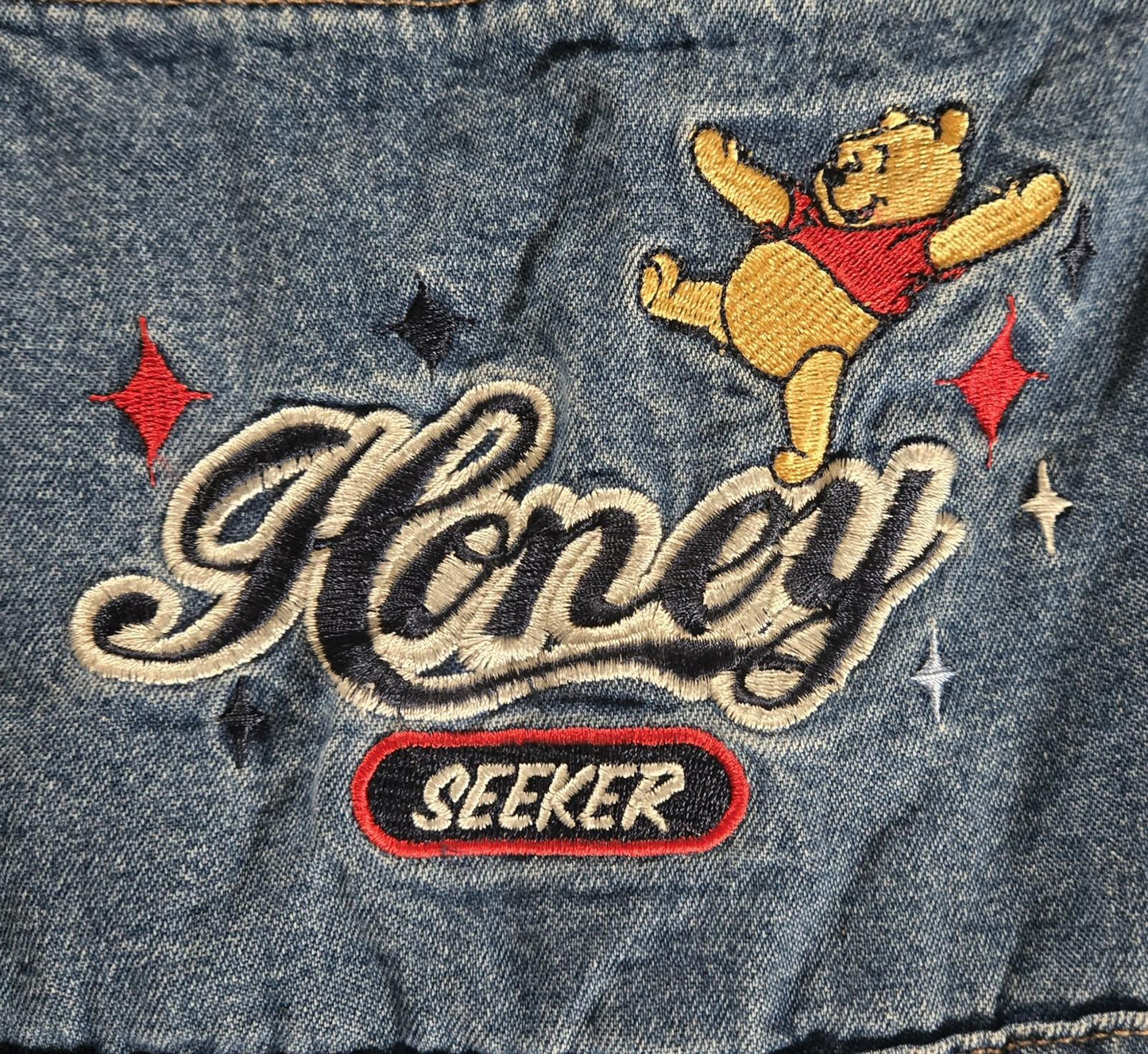 Winnie The Poo "Honey Seeker" Main Street Disney Bib 26W/28W