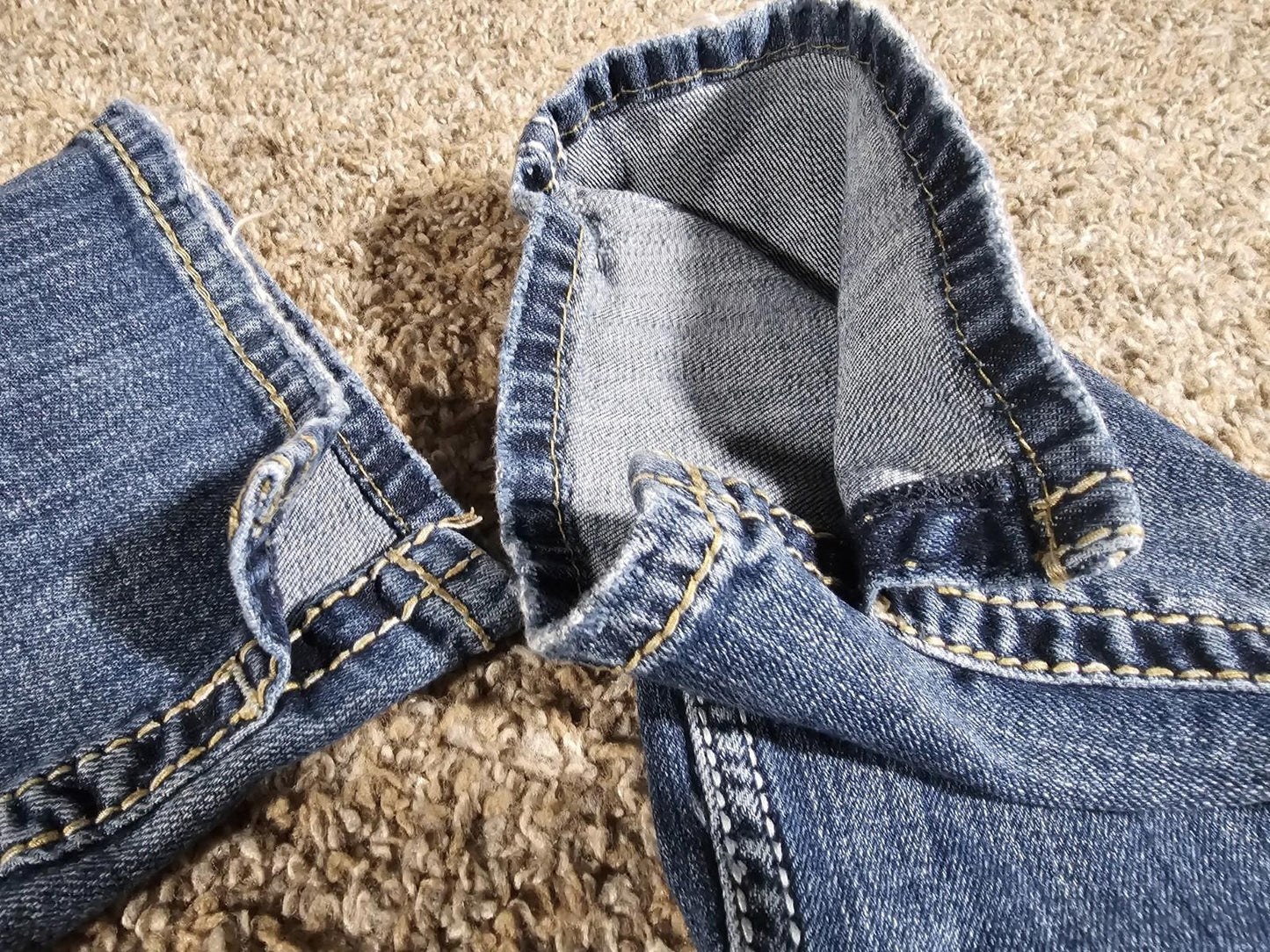 Silver Jeans Mckenzie Slim bootcut Womens 30x34 Flap Pockets