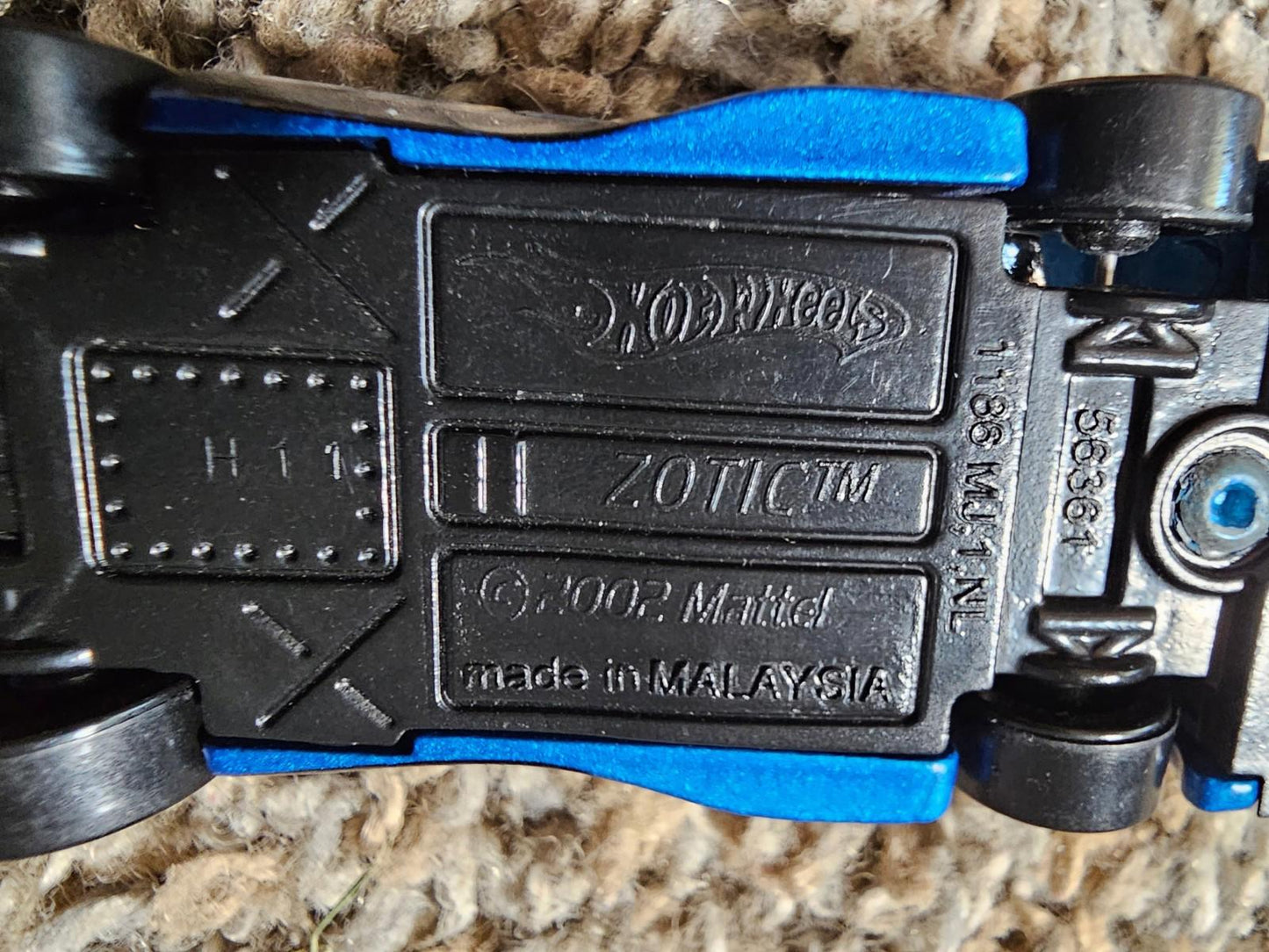 Mattel Hot Wheels 2002 Blue Zotic 1:64 Diecast Car