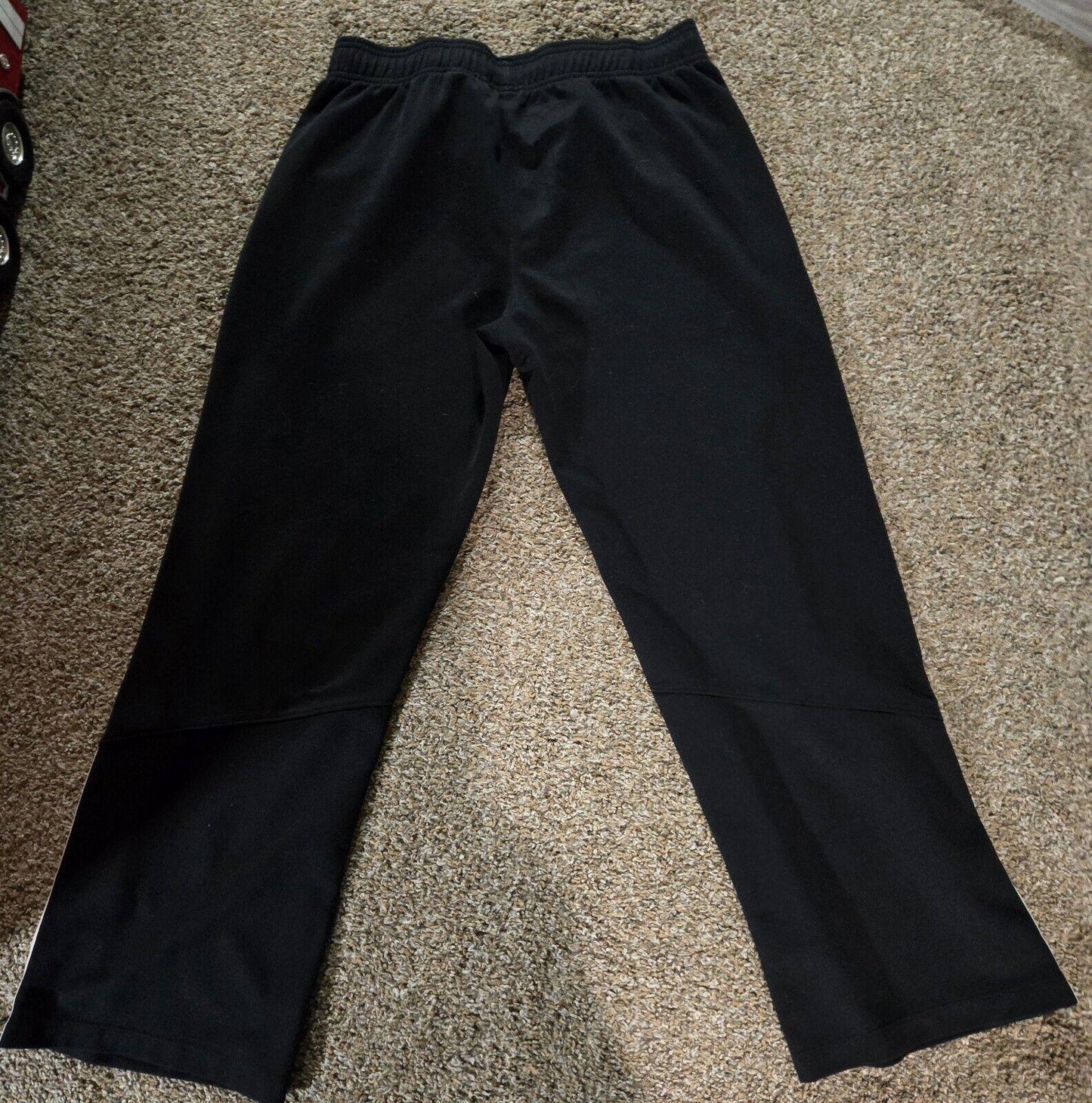 Under Armour Pants M Loose All Season Gear Pockets Ankle Zip