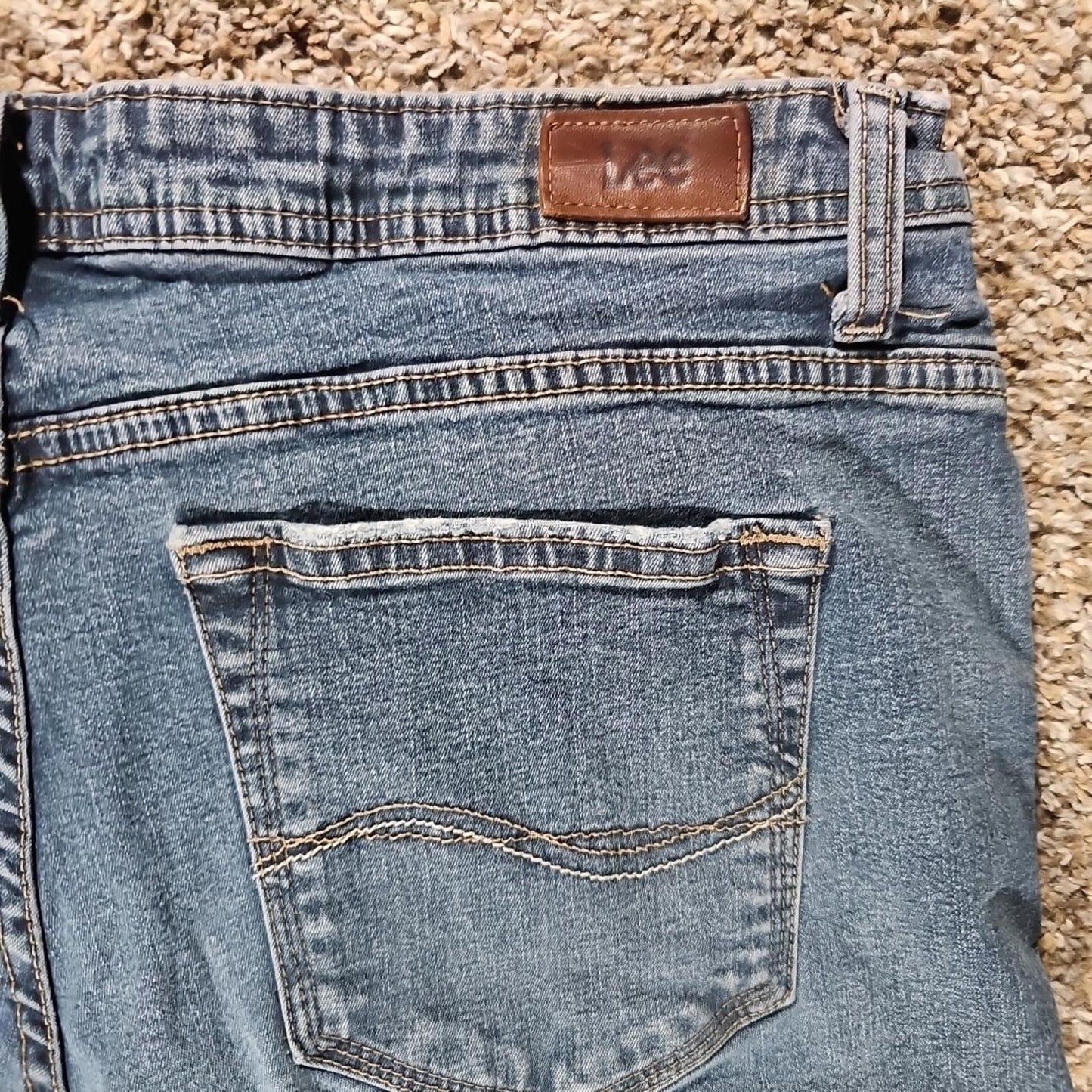 Lee 16P Denim Lobg Shorts Capris