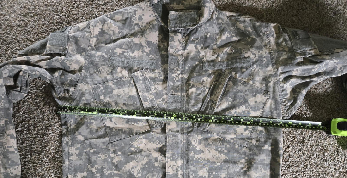 ACU Shirt/Coat Medium X-Long USGI Digital Camo Ripstop Army