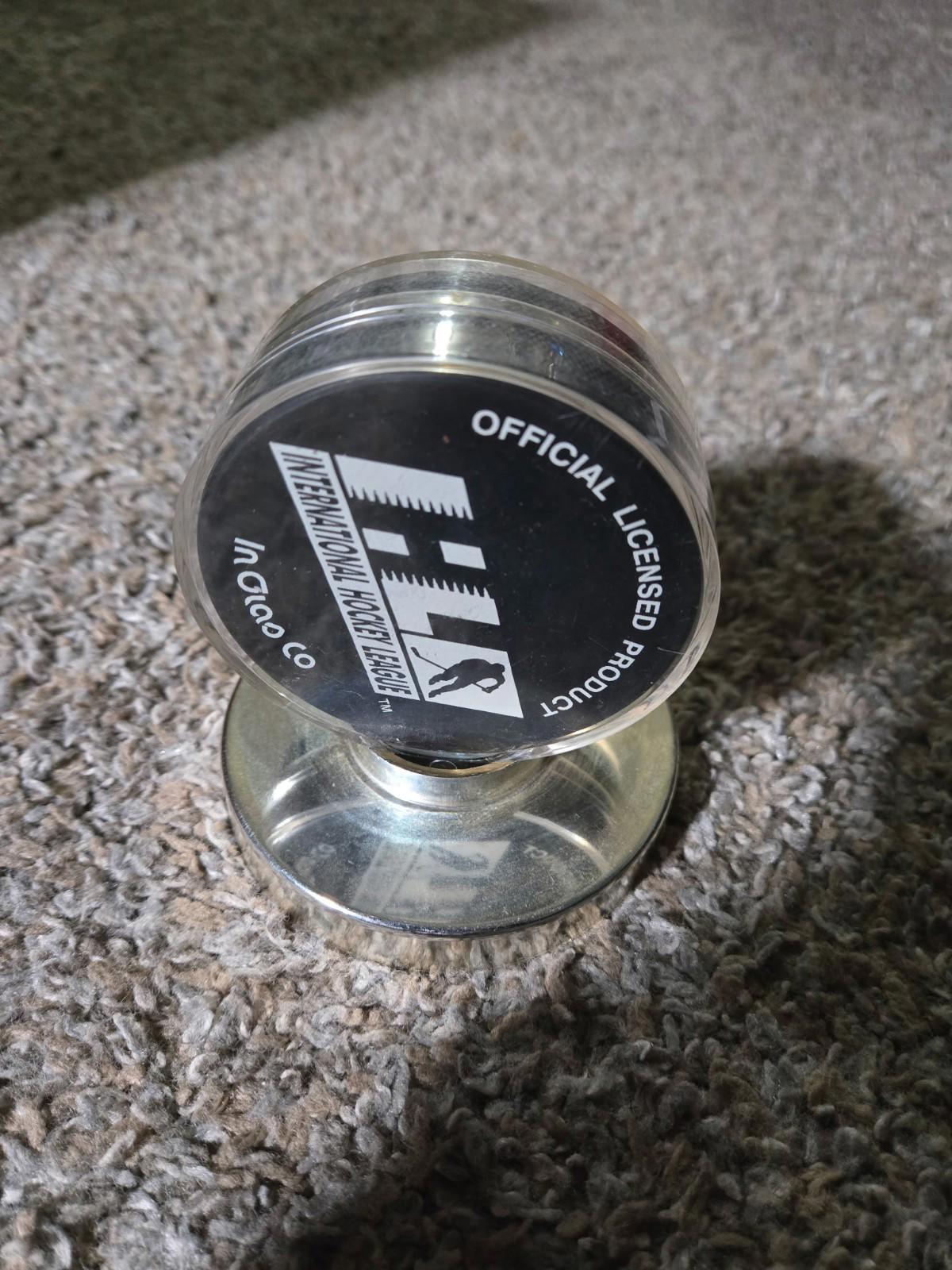 VINTAGE Manitoba Moose IHL HOCKEY PUCK In Glas Co Case