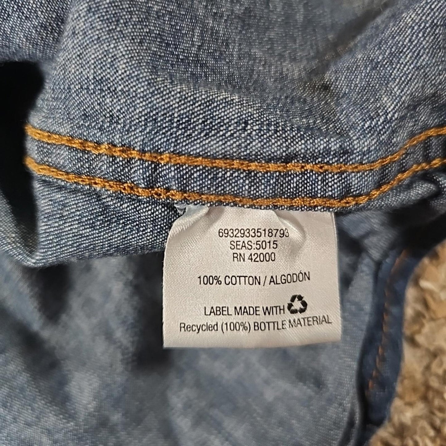 Northwest Territory M Denim Button Up Shirt