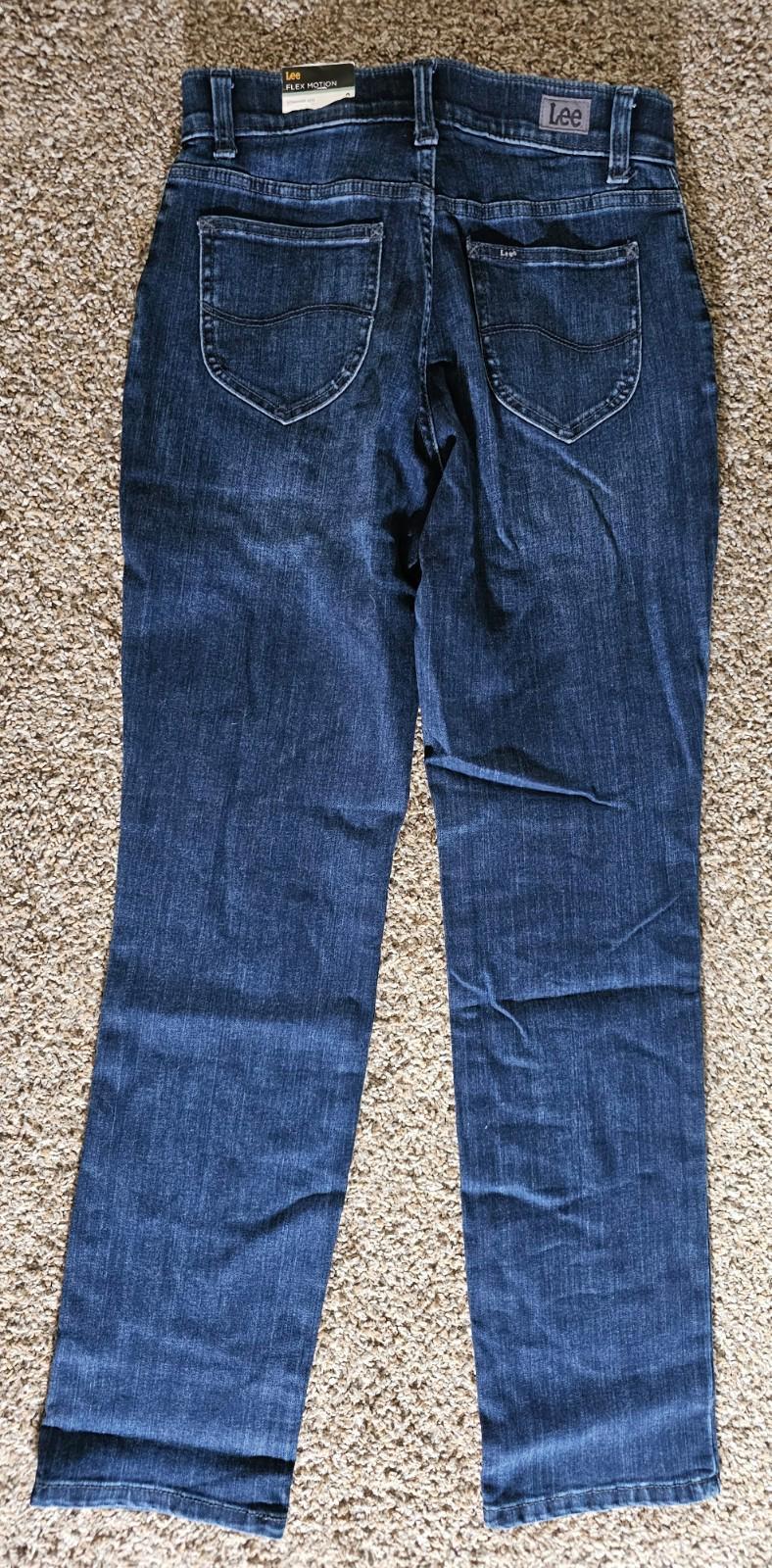 lee flex motion pants Regular Fit straight leg 2 Medium NWT Jeans