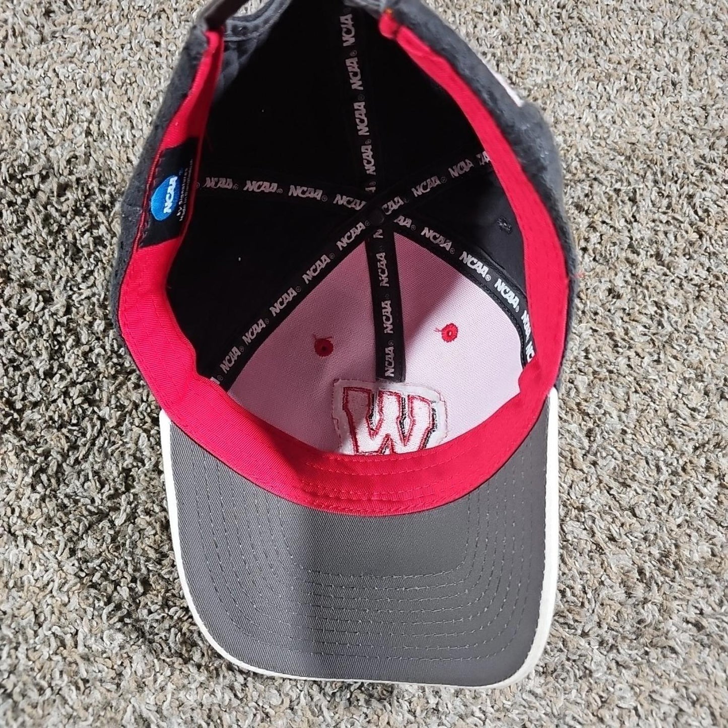 NCAA By Signatures Wisconsin Badgers Quilted Strapback Hat