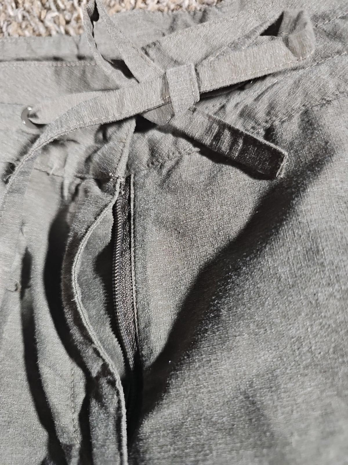 Merrell Sz 10 Green Capri Shorts