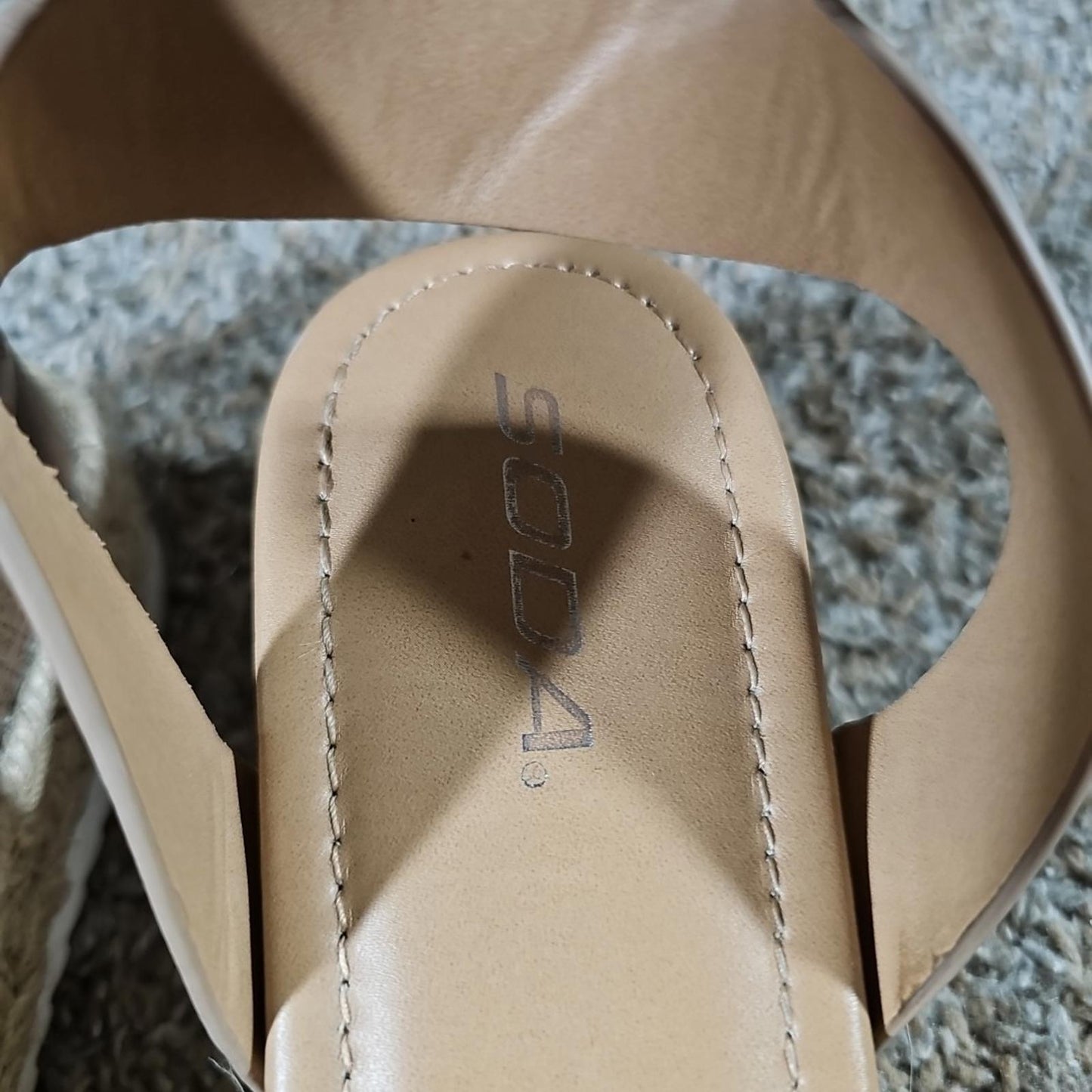 SODA sz 8  Sisal Buckle Slight Heel Sandals