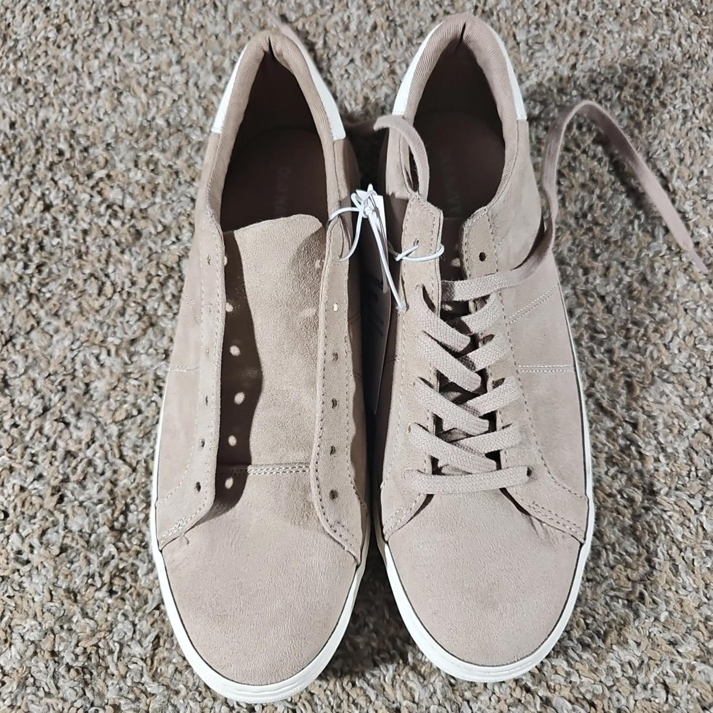 Old Navy S393876-04 Light Taupe Court Shoes Sz 10 NWT NWD