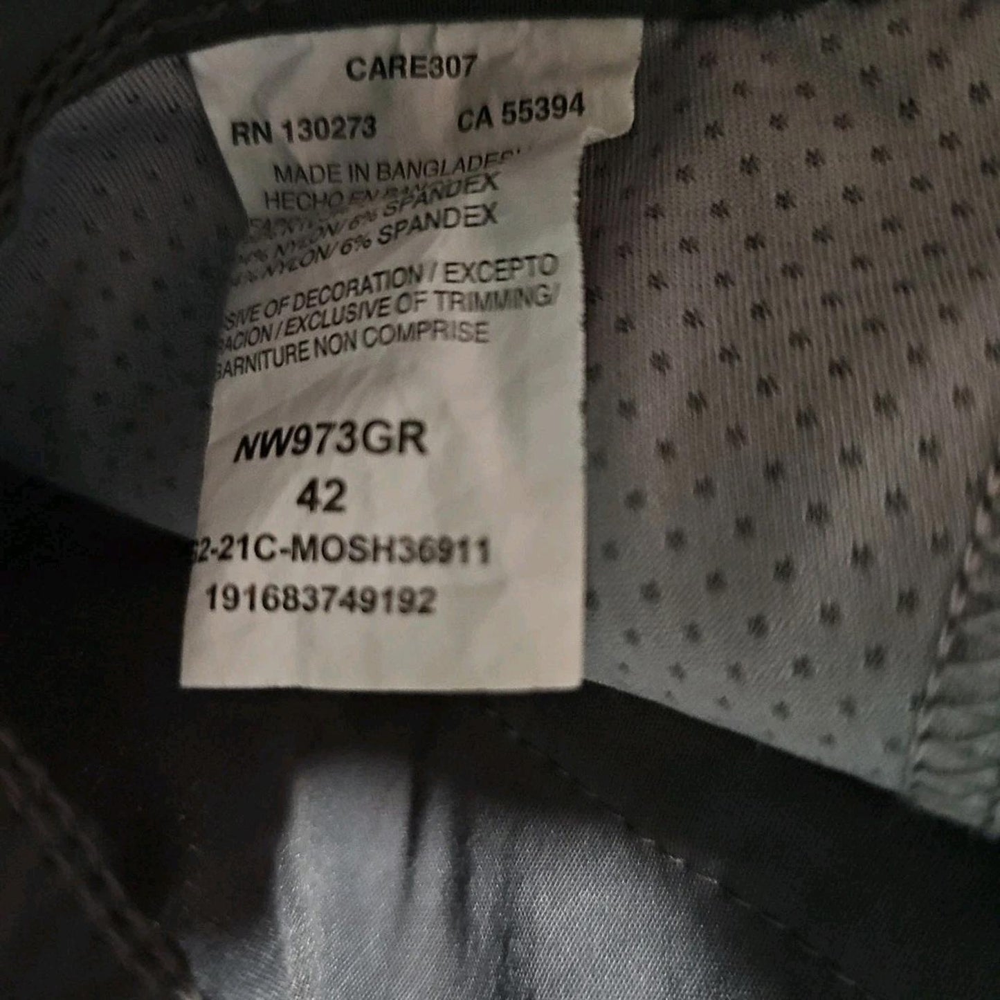 Wrangler Outdoor Hiking Cargo Shorts Sz 42 Gray