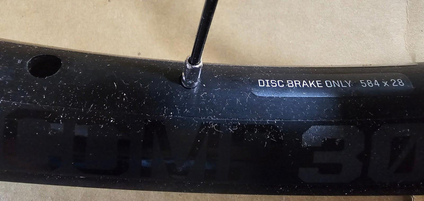 TREK Bontrager Line Comp 30 Front MTB TLR Alloy Wheel 27" NWD