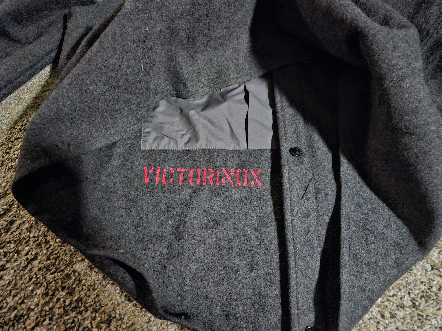 Victorinox wool jacket shirt open arm pits Medium