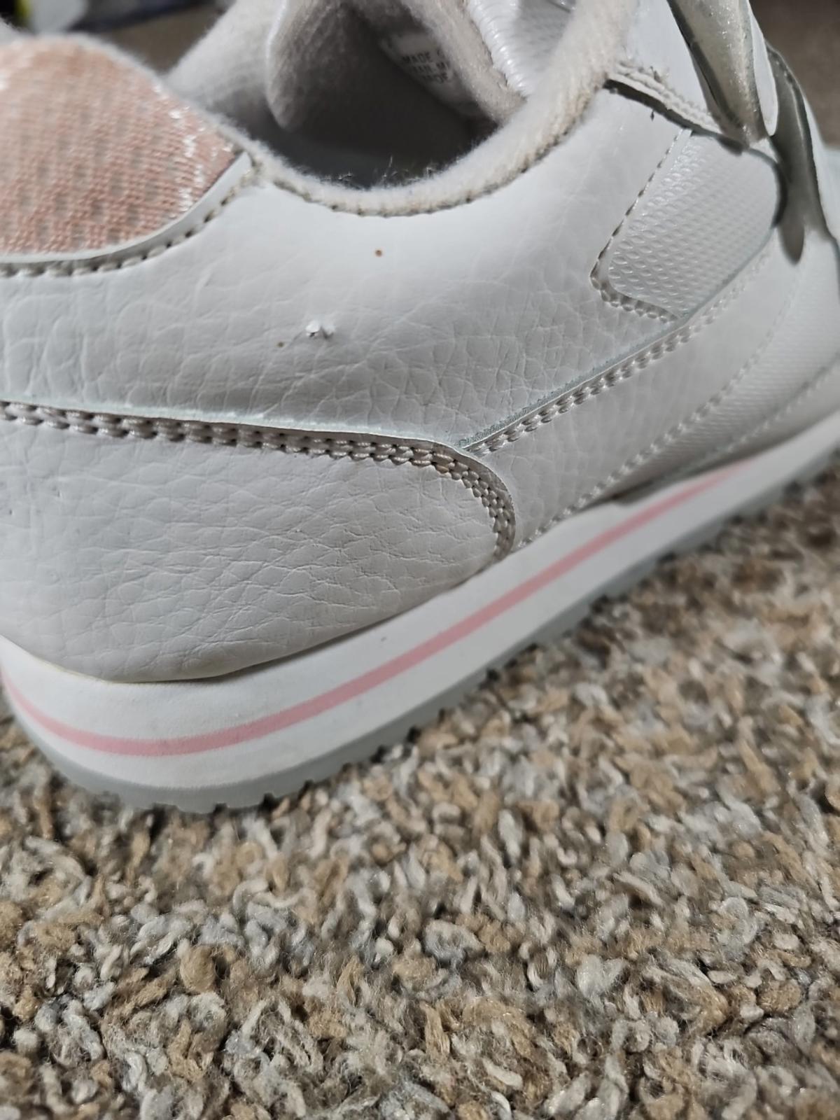 The Body Co With Comfort In Mind 8W White Shoes