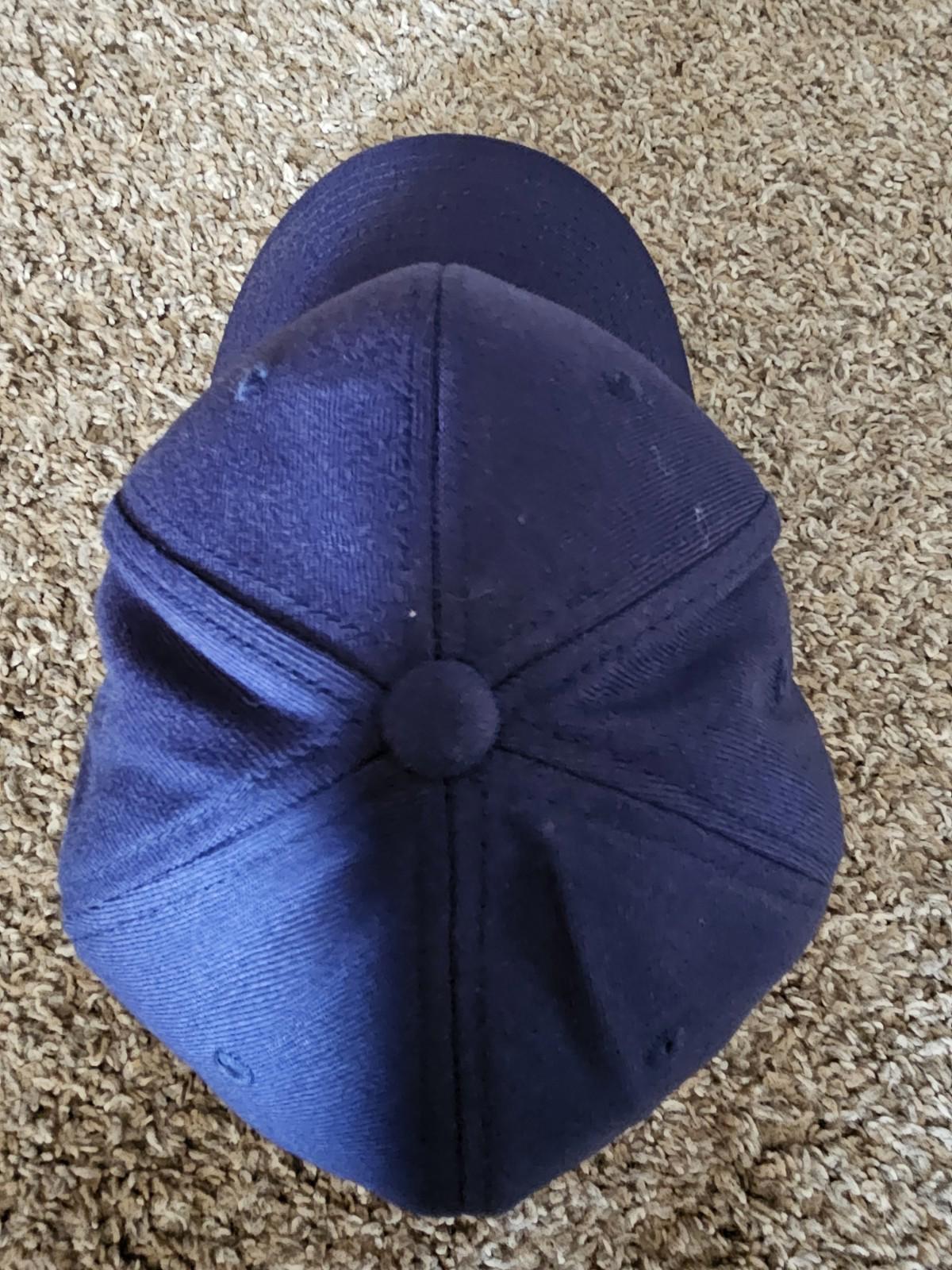 HUSKY plane handcrafted WY USA L-XL Yupoong Flexfit hat Blue