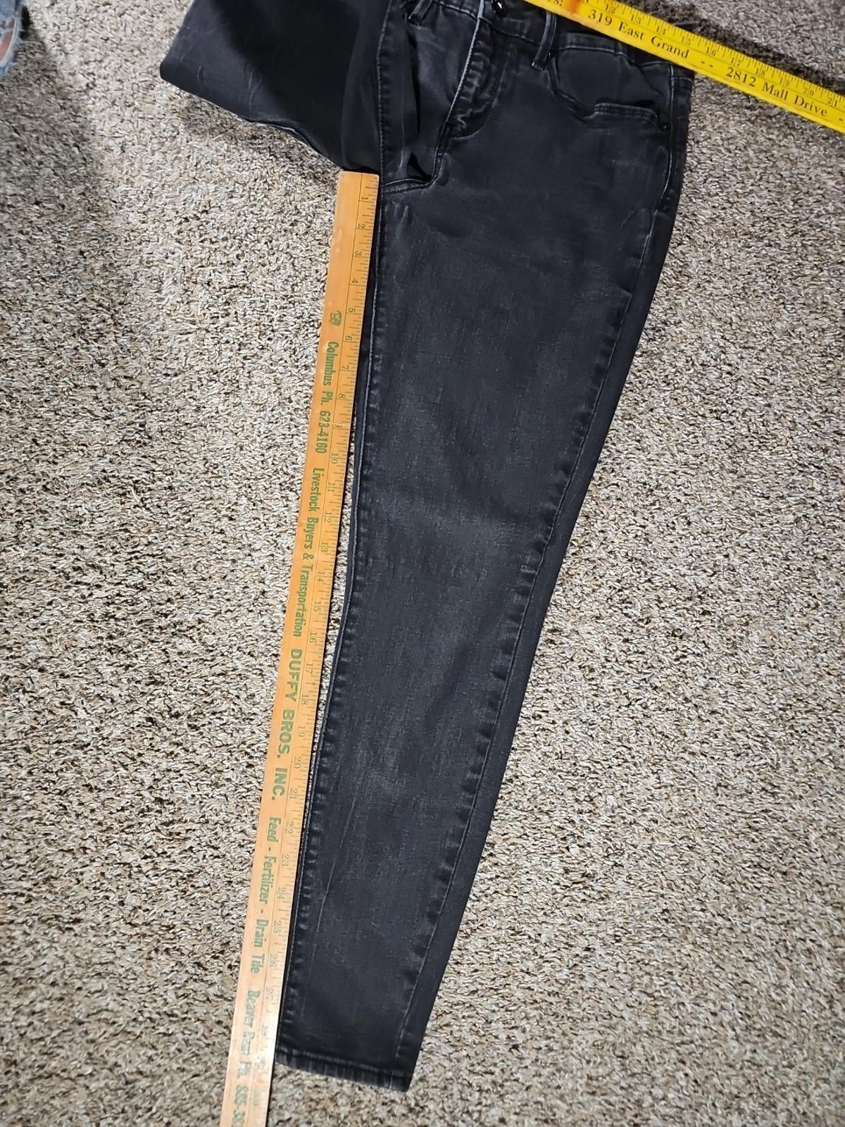 Denizen Levis Black Jeans Modern Super Skinny 10-W30