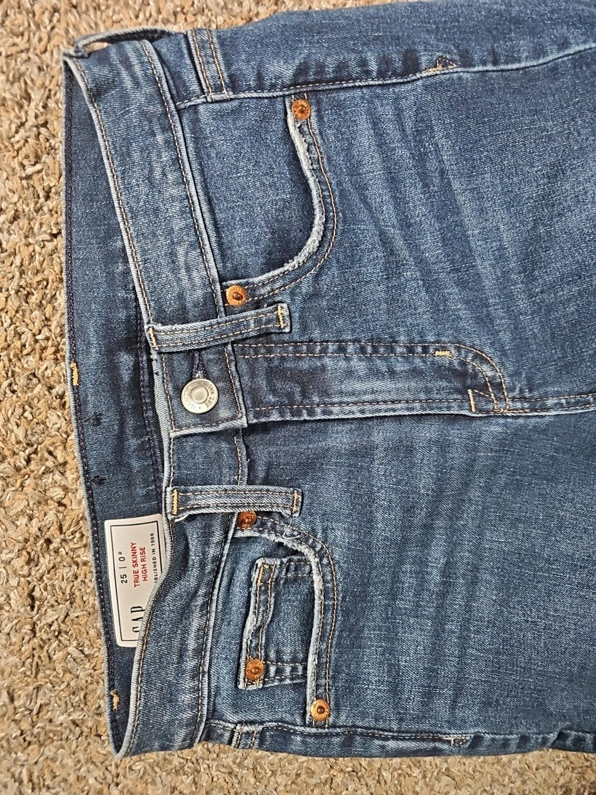 GAP The Skinny High Rise Jeans 25/0R