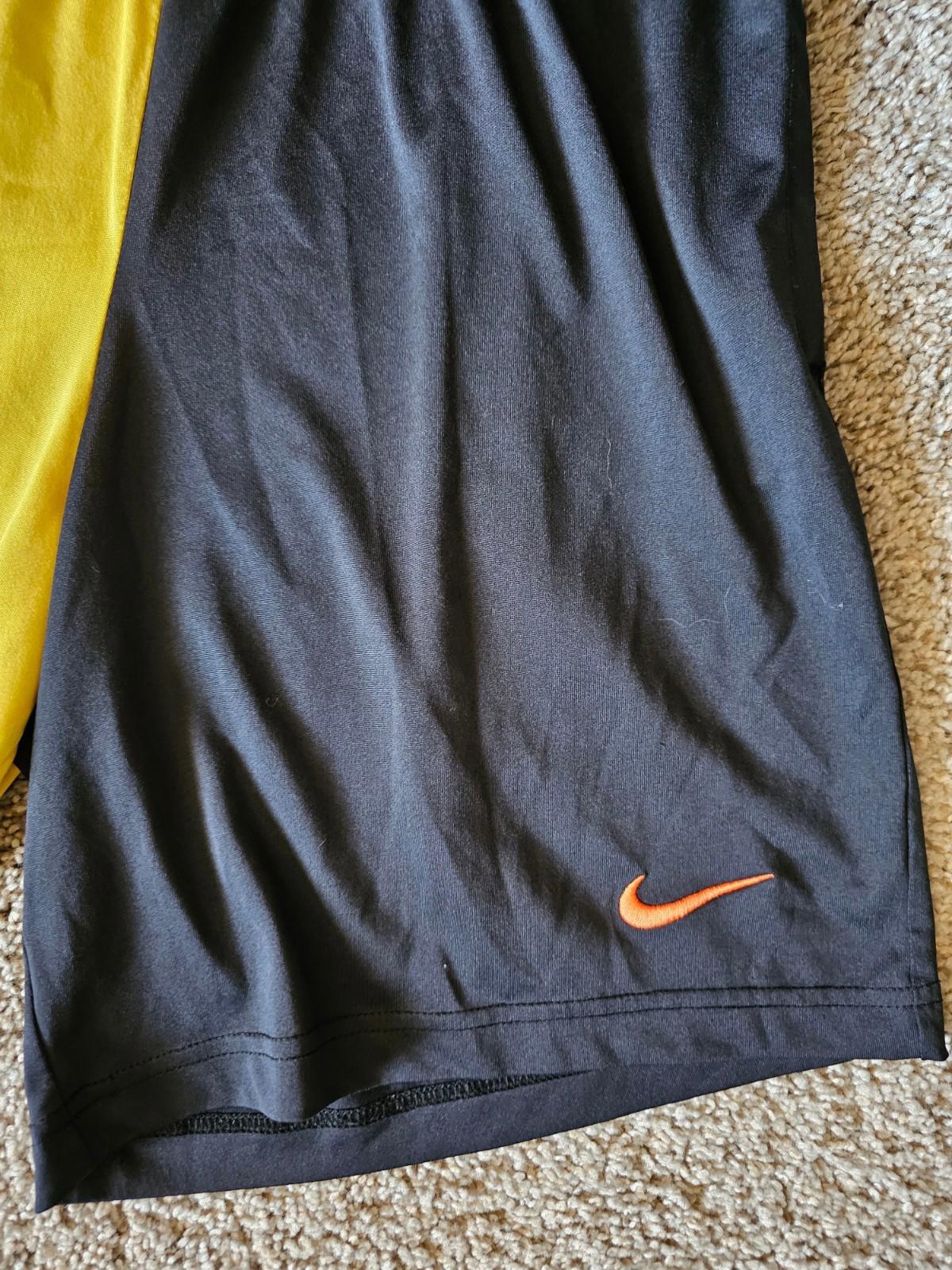 Nike Dri-Fit Basketball Shorts Sz M Drawstring Black Yellow