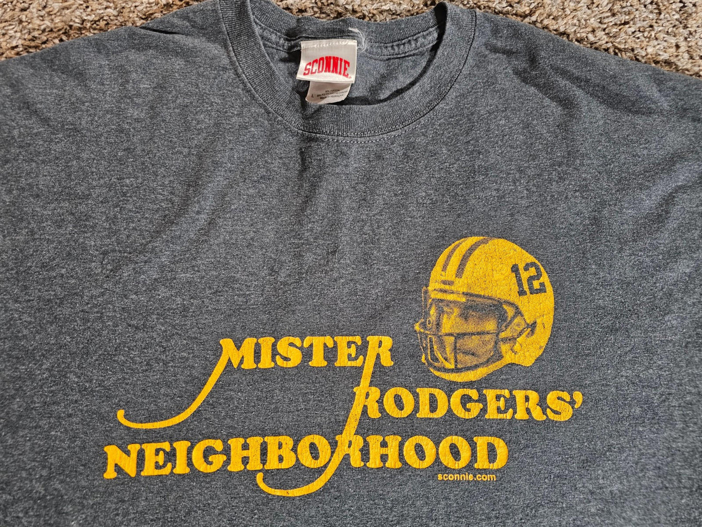 Sconnie Mister Rodgers' Neighborhood #12 Packers Tshirt L