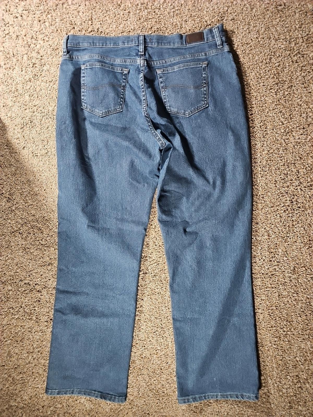 Lee Relaxed Fit 18M Jeans